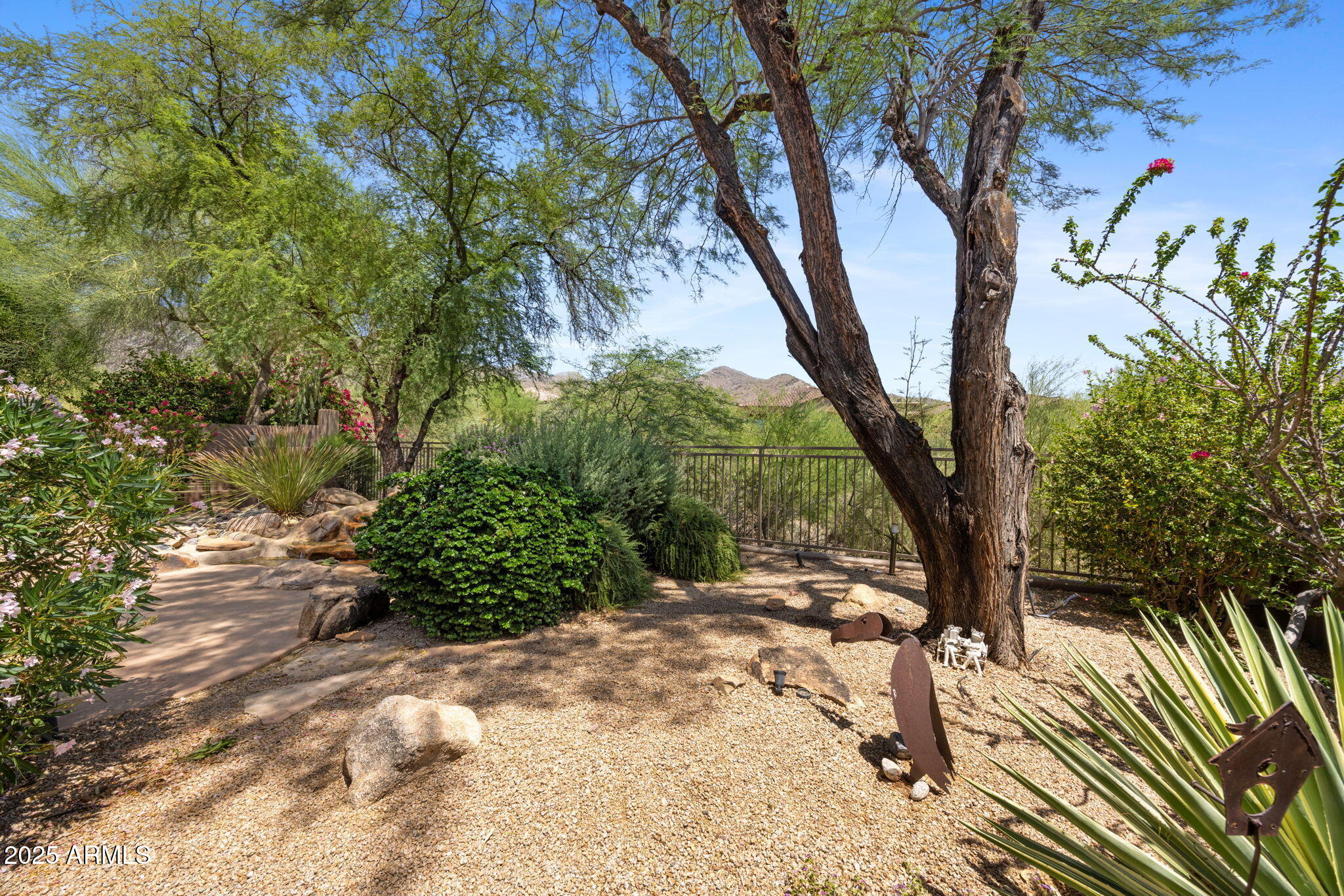 11081 E BETONY Drive