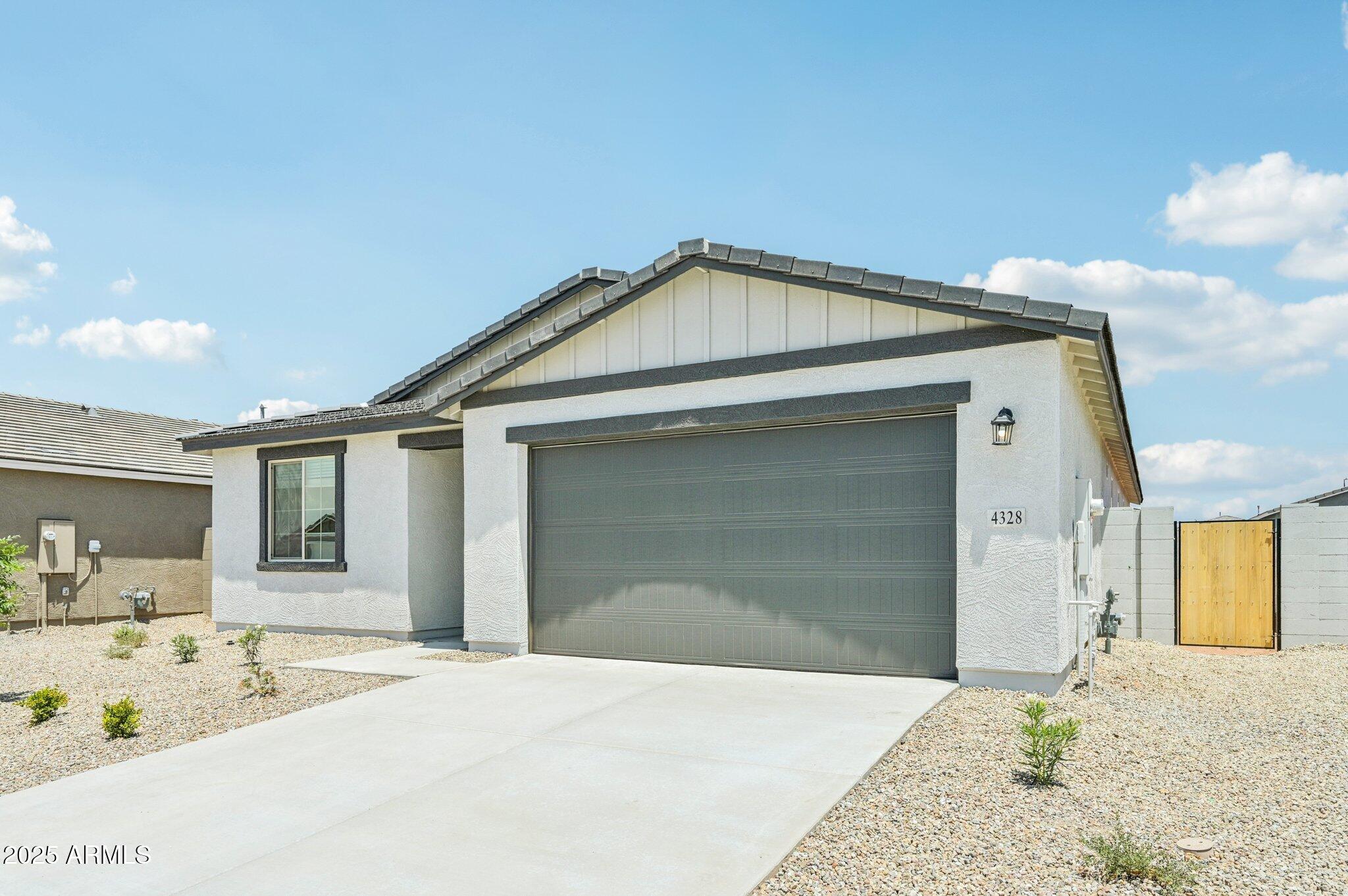 4328 E BROOK LYNN Place