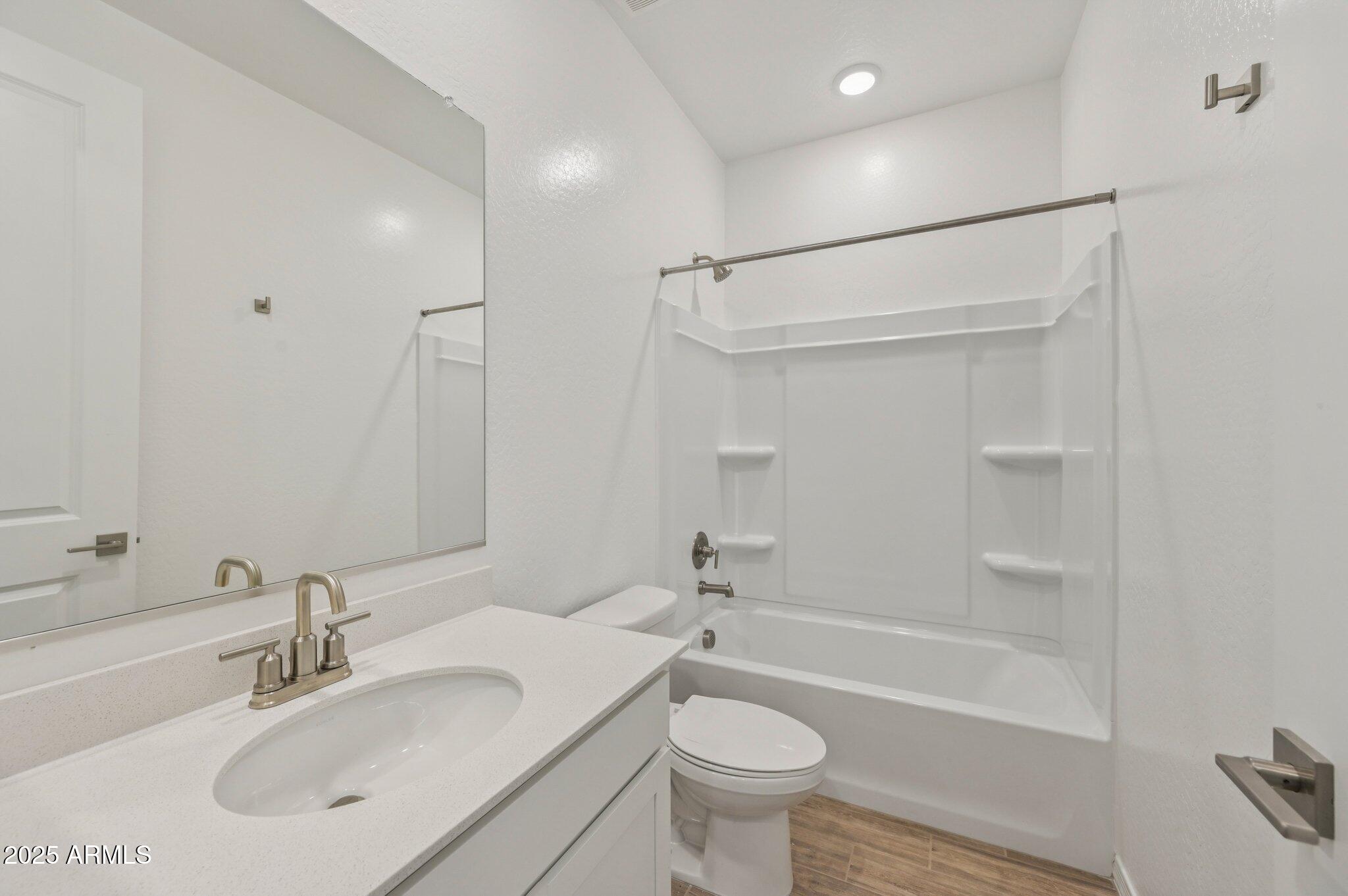 4328 E BROOK LYNN Place