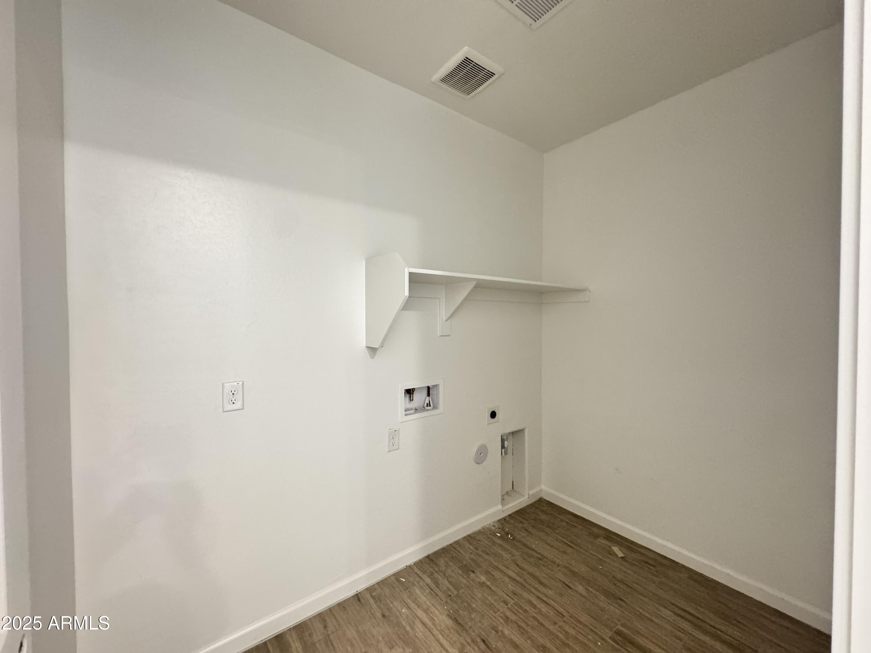 15752 W CAMDEN Avenue