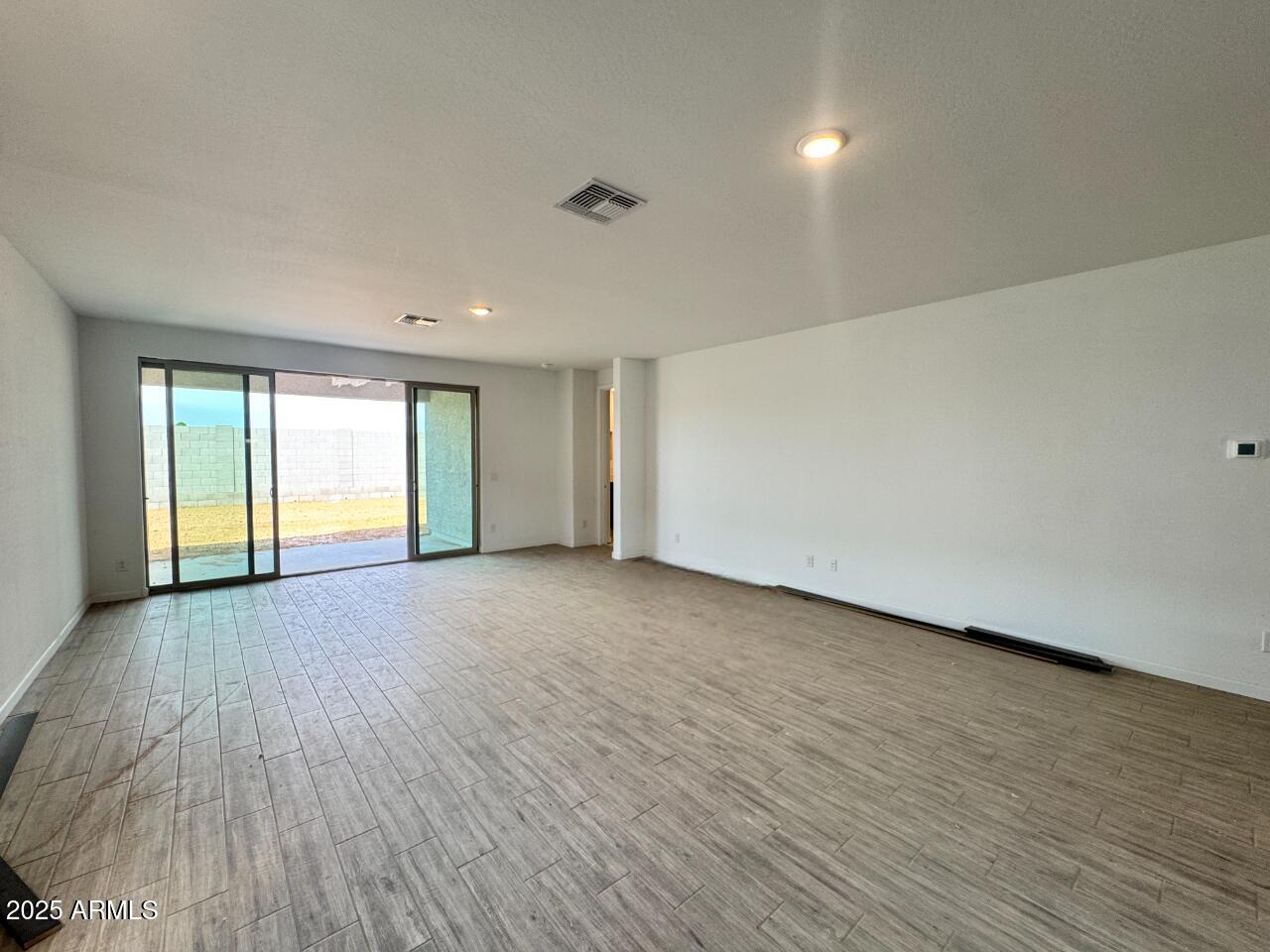 15752 W CAMDEN Avenue