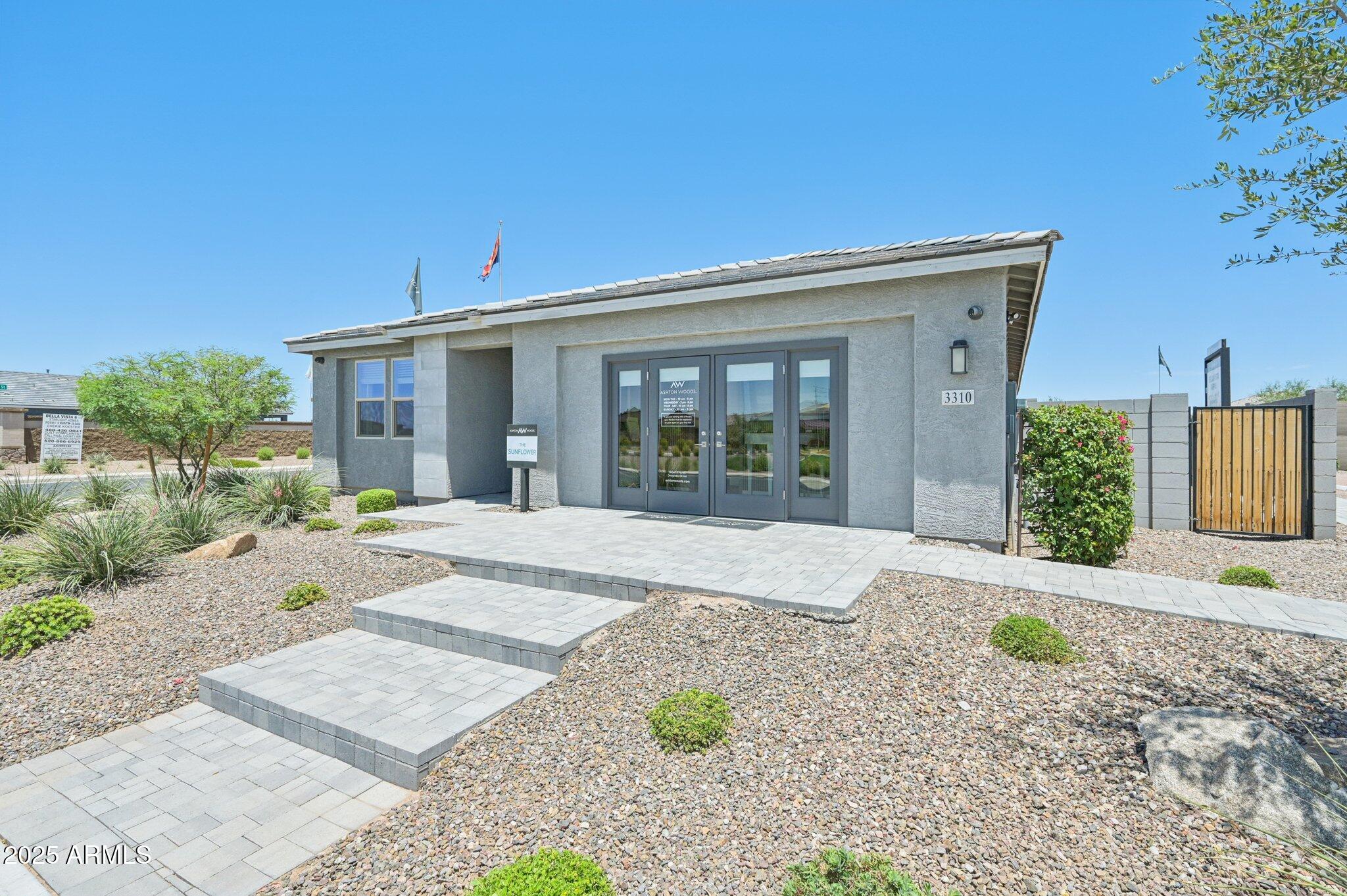3310 E VALLEYHIGH Trail