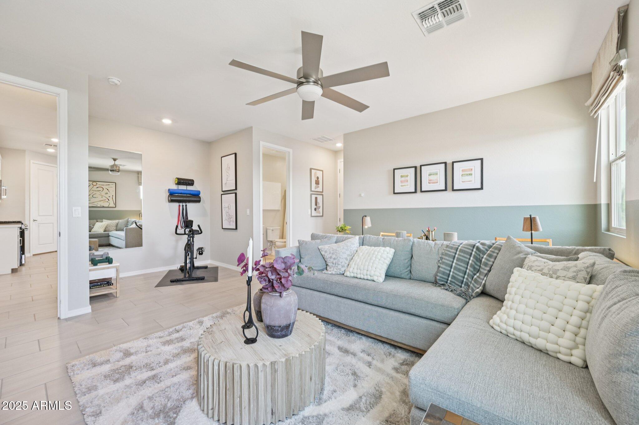 3310 E VALLEYHIGH Trail