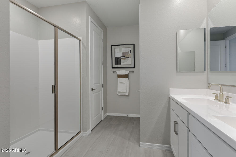 3310 E VALLEYHIGH Trail