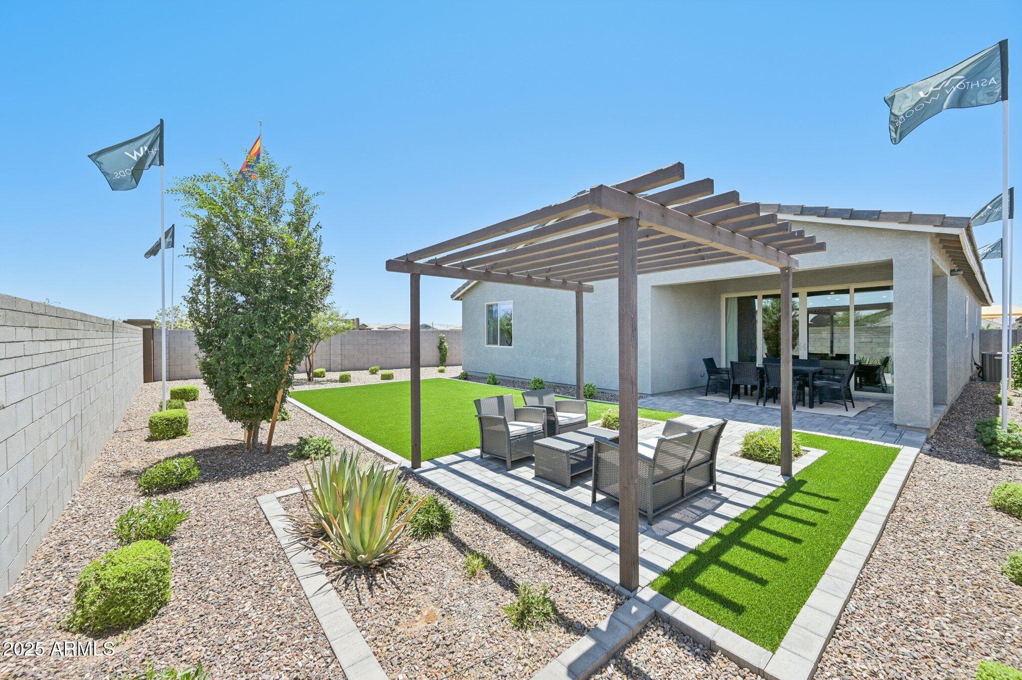 3310 E VALLEYHIGH Trail