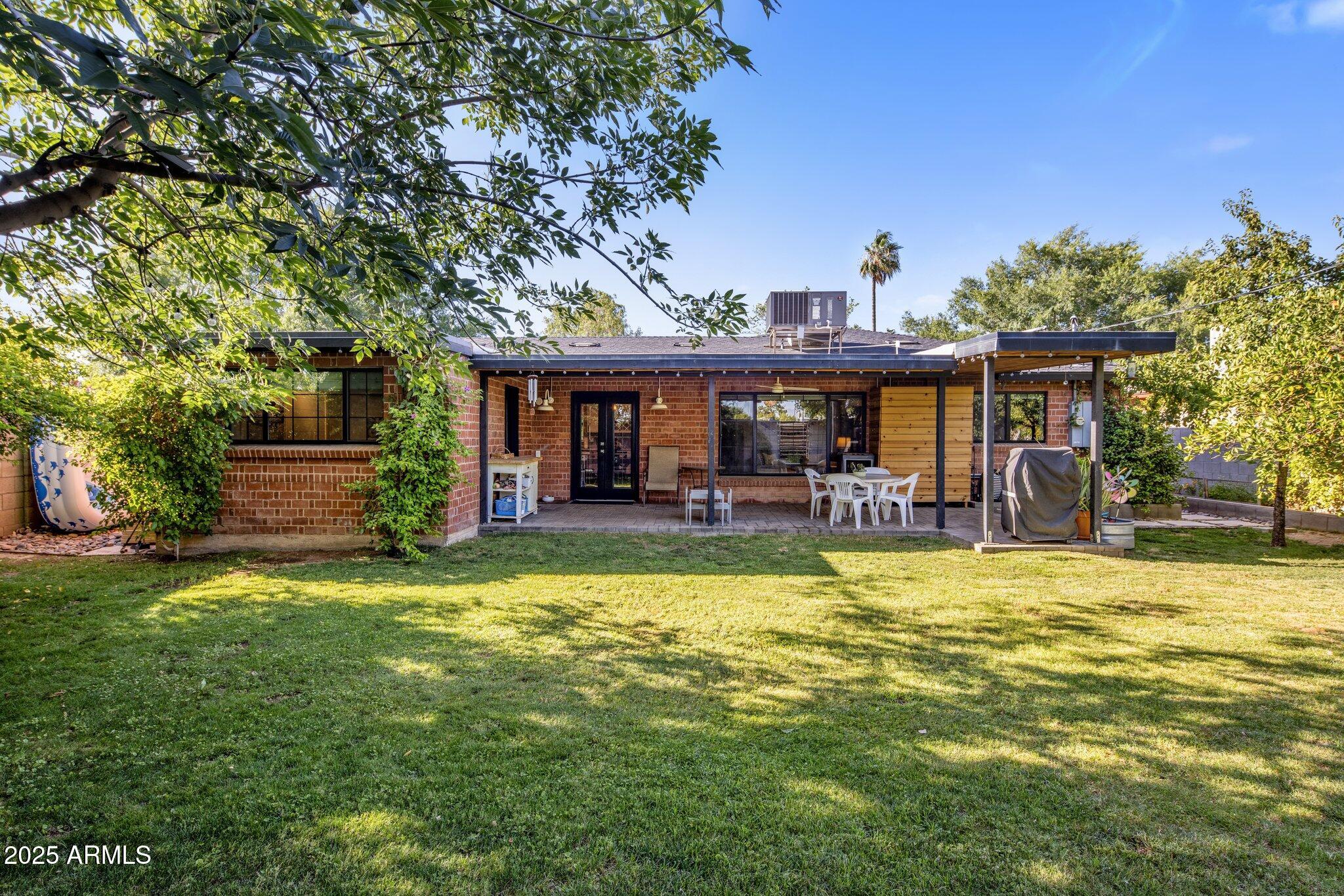 1825 E Palo Verde Drive