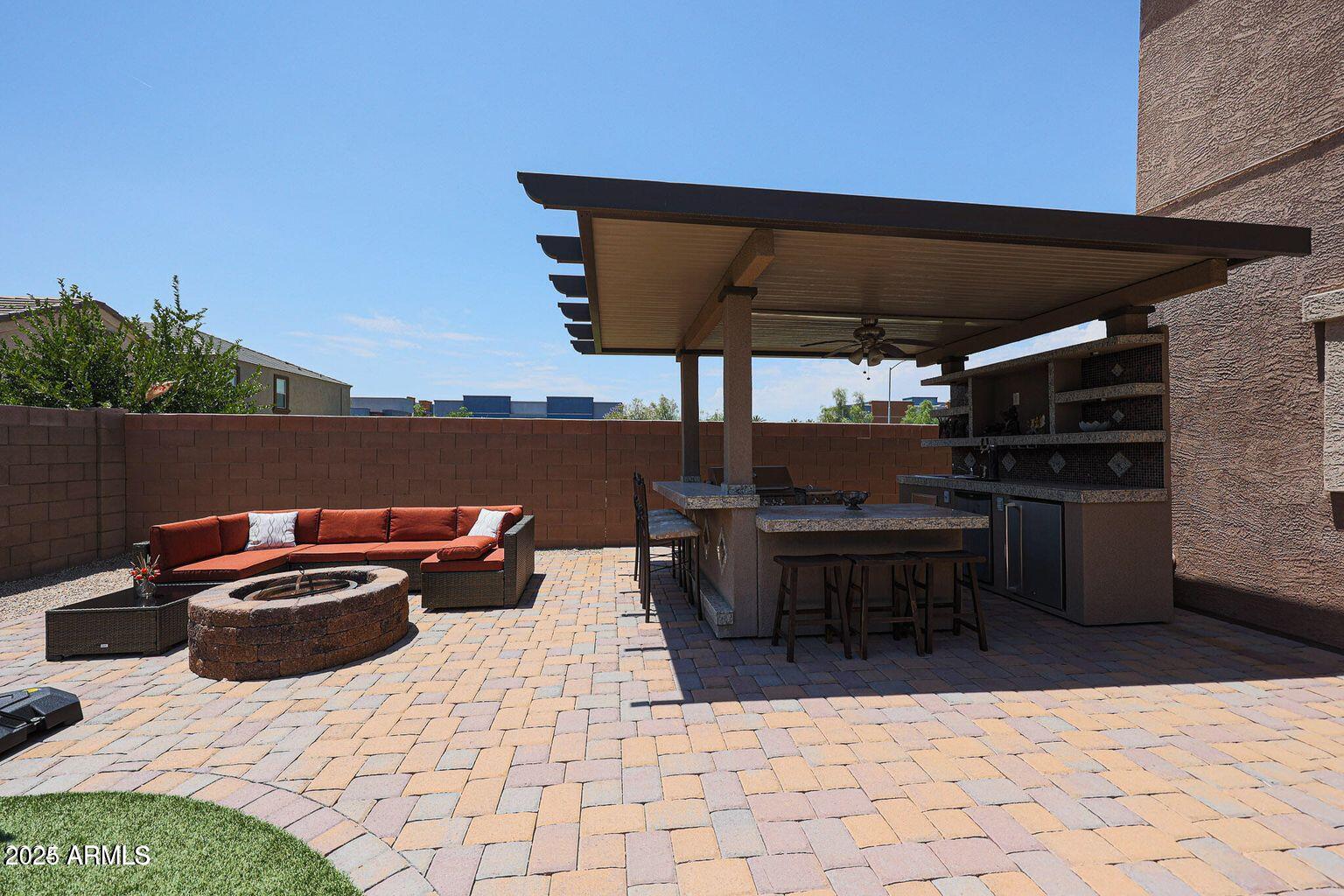 9337 W MEDLOCK Drive