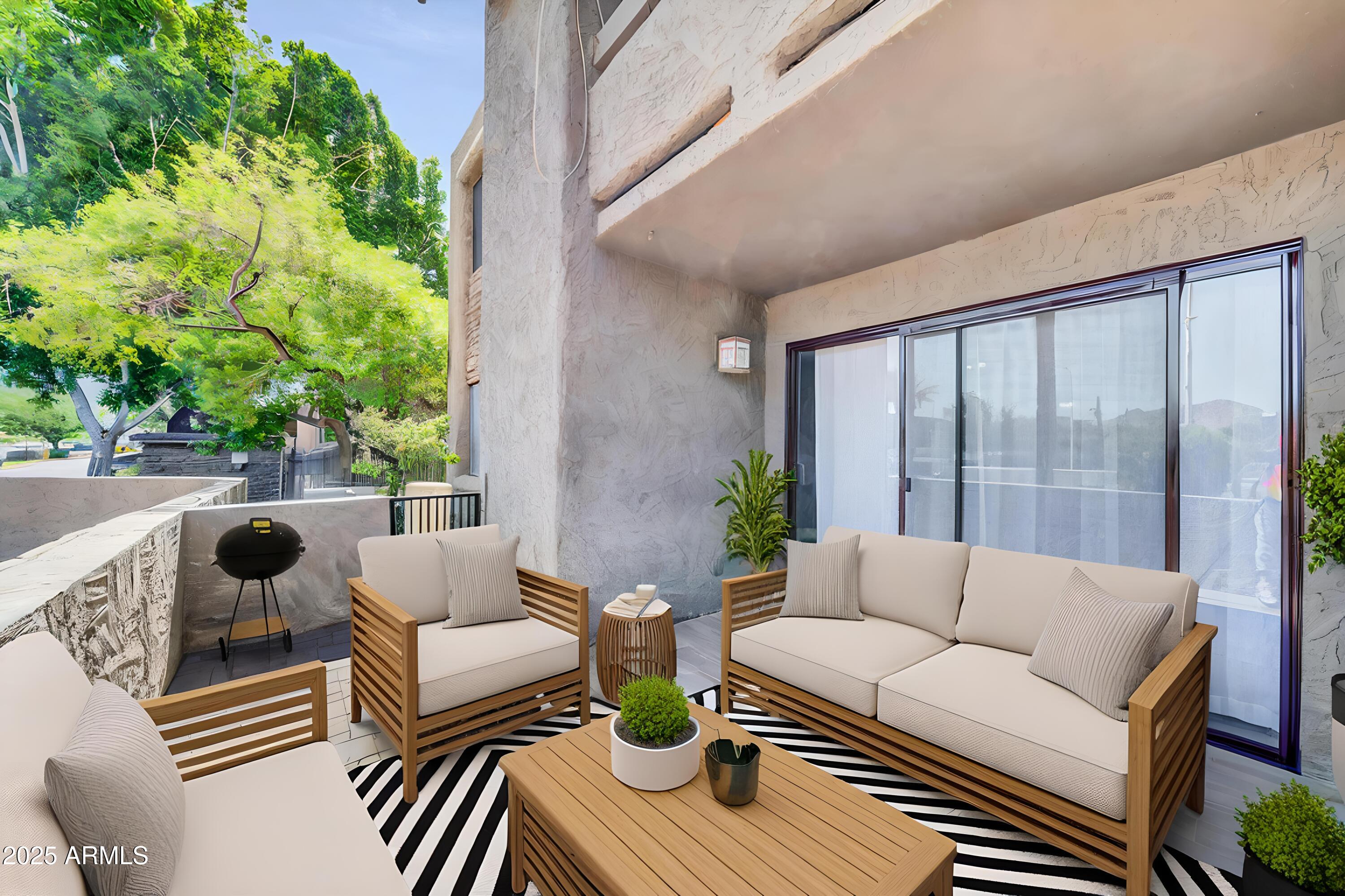 3825 E CAMELBACK Road, 182