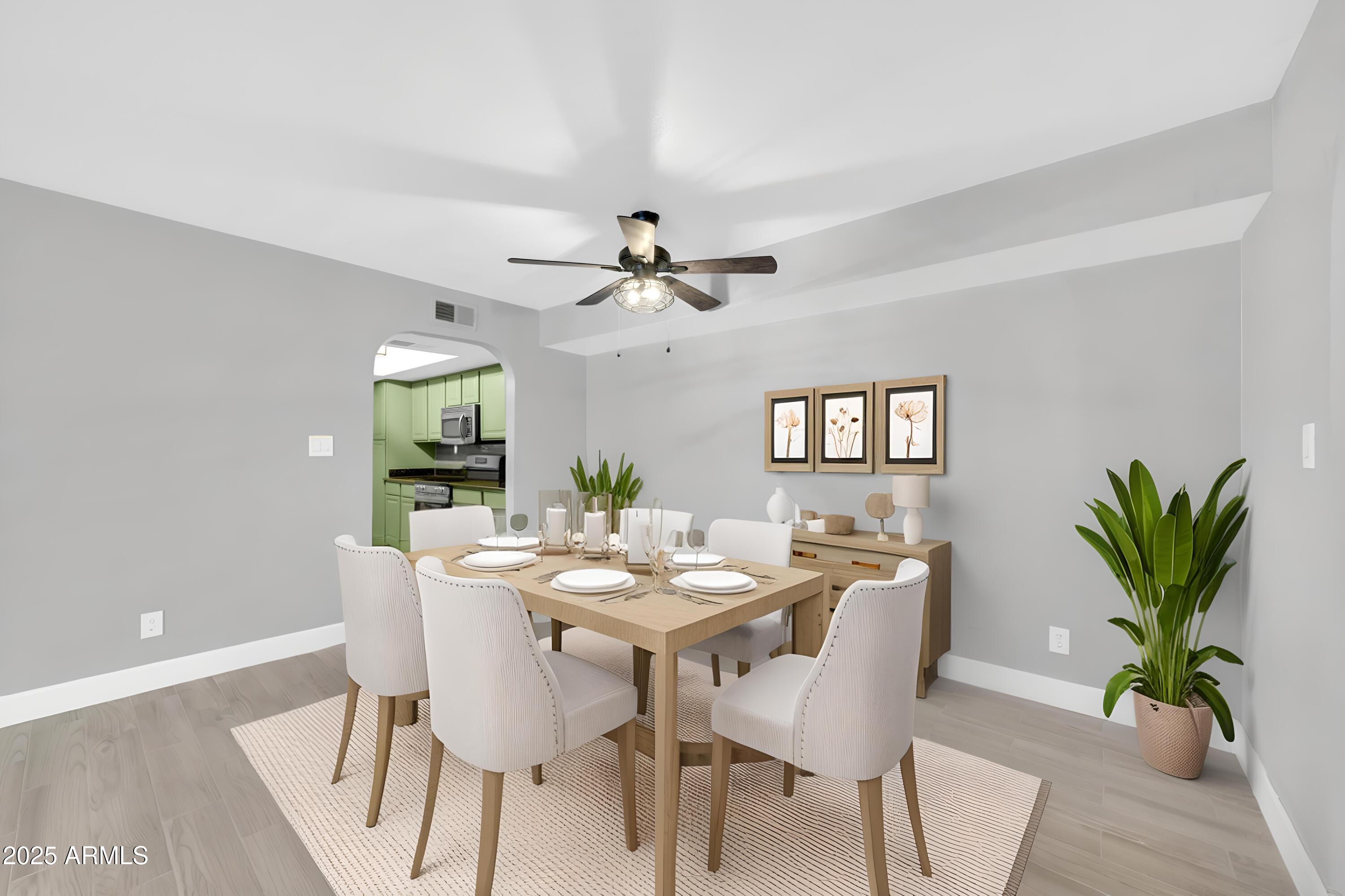 3825 E CAMELBACK Road, 182