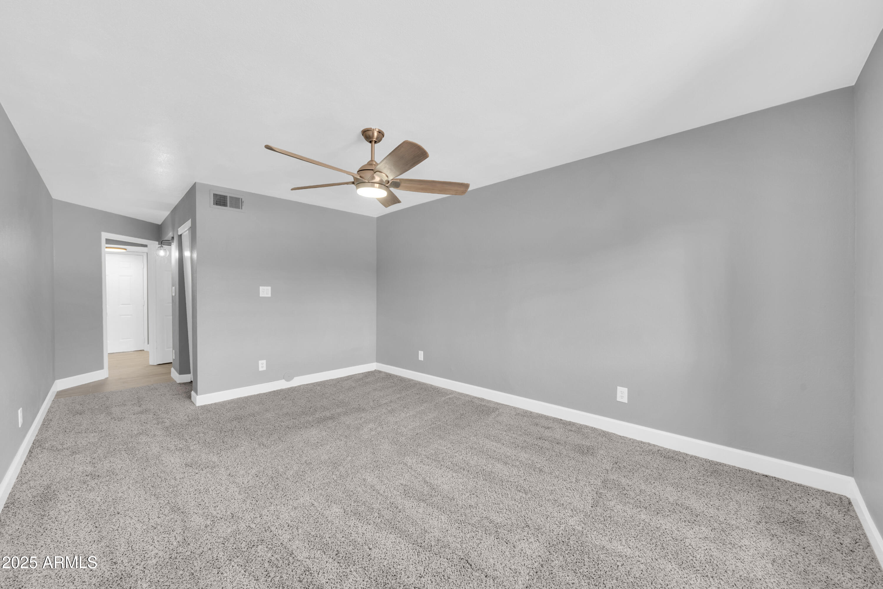 3825 E CAMELBACK Road, 182