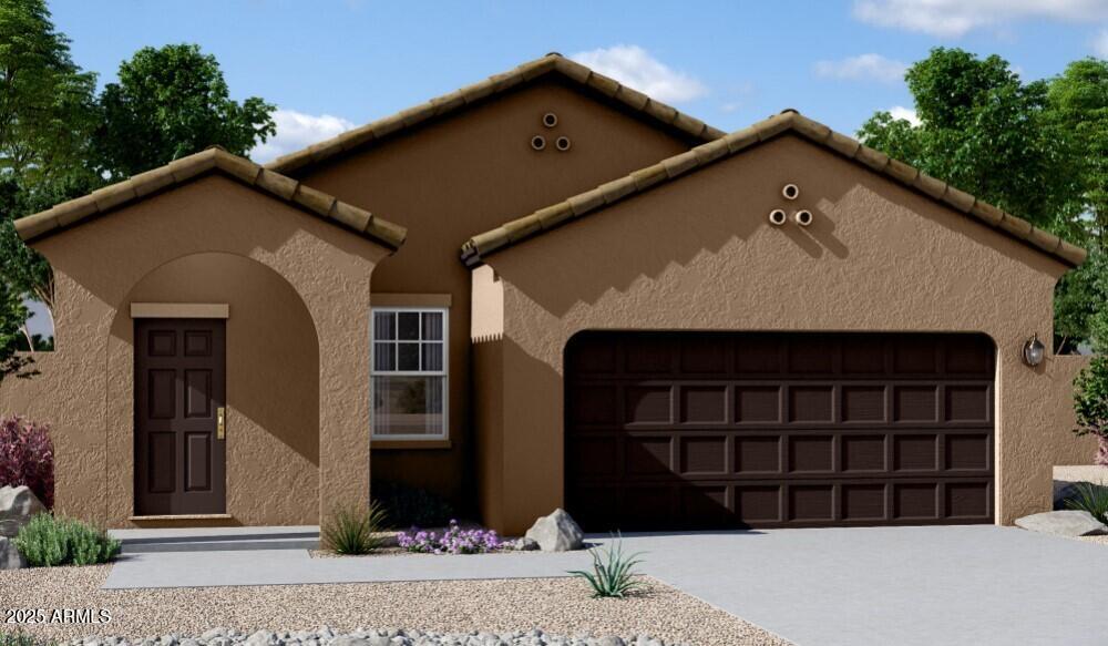 5633 E IRIS Drive