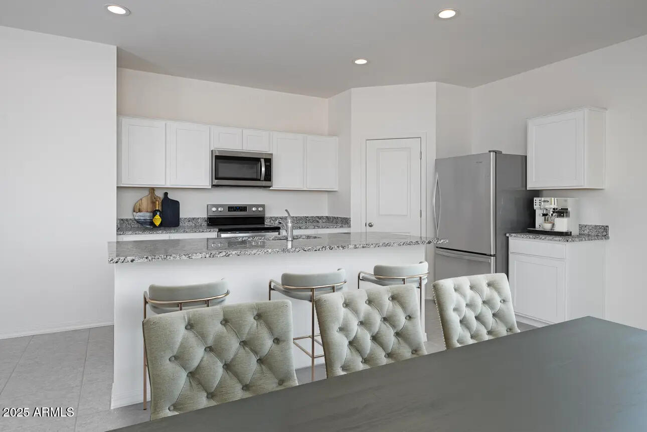 24268 W CHANUTE Pass