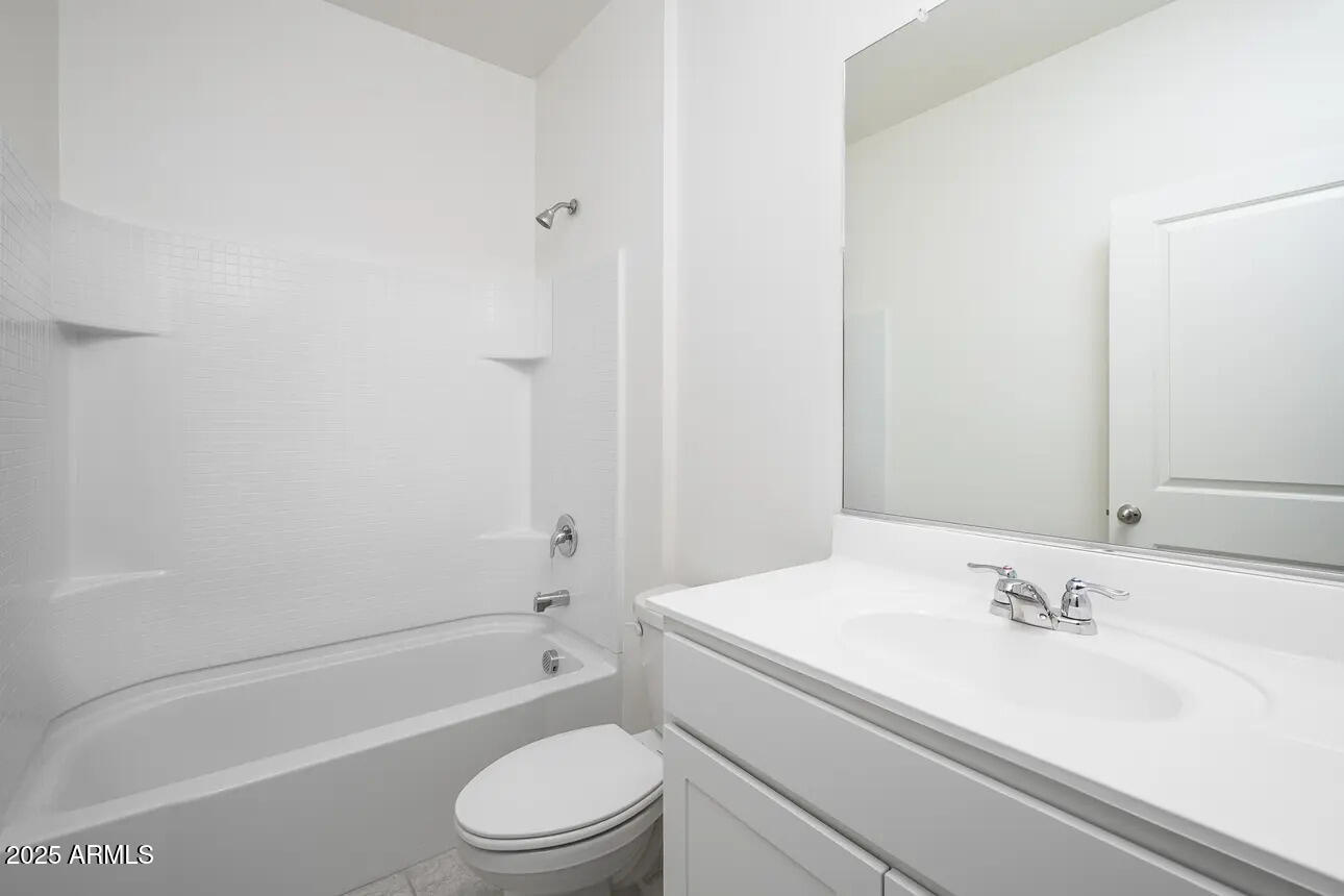 24268 W CHANUTE Pass