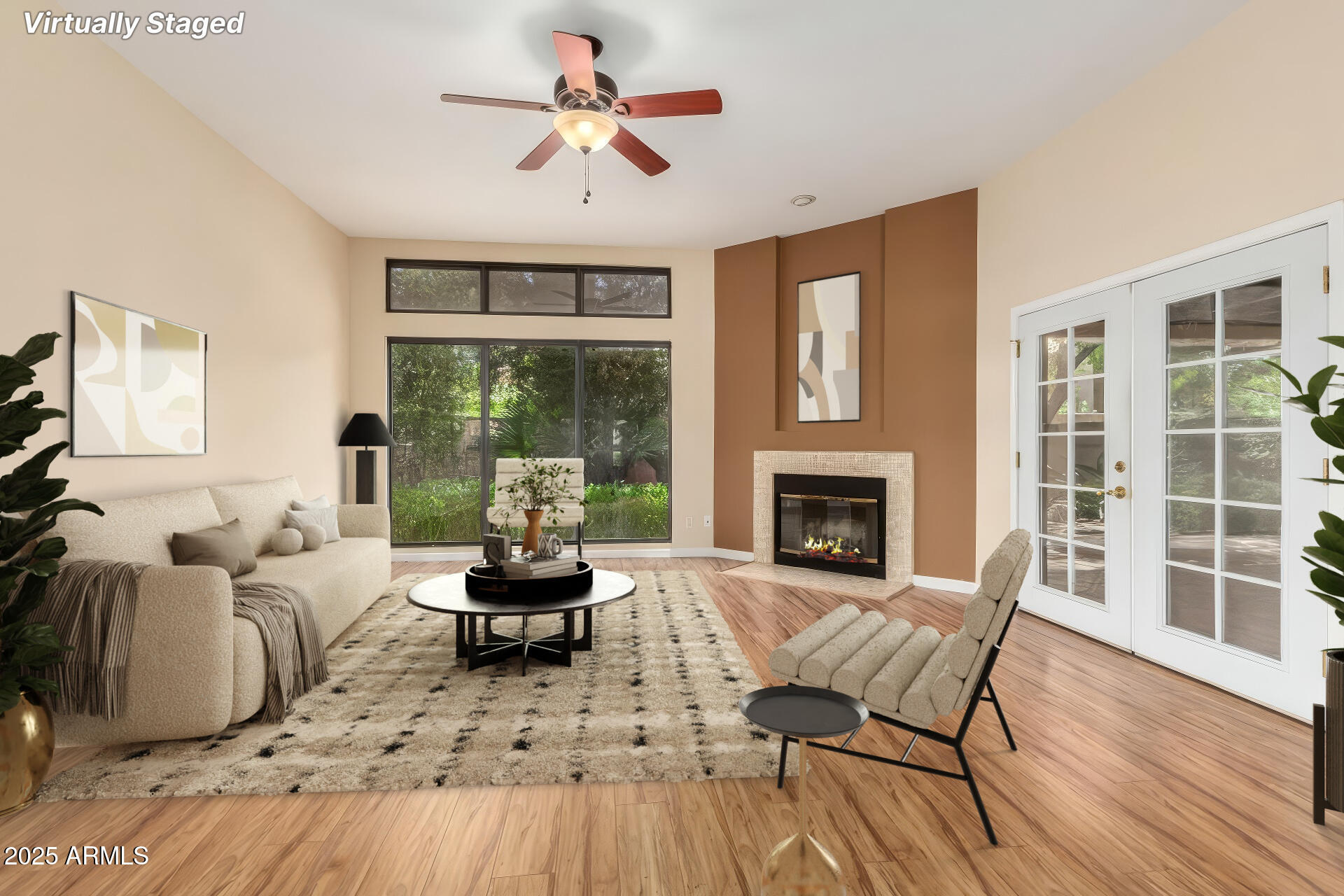 4135 E ALTADENA Avenue