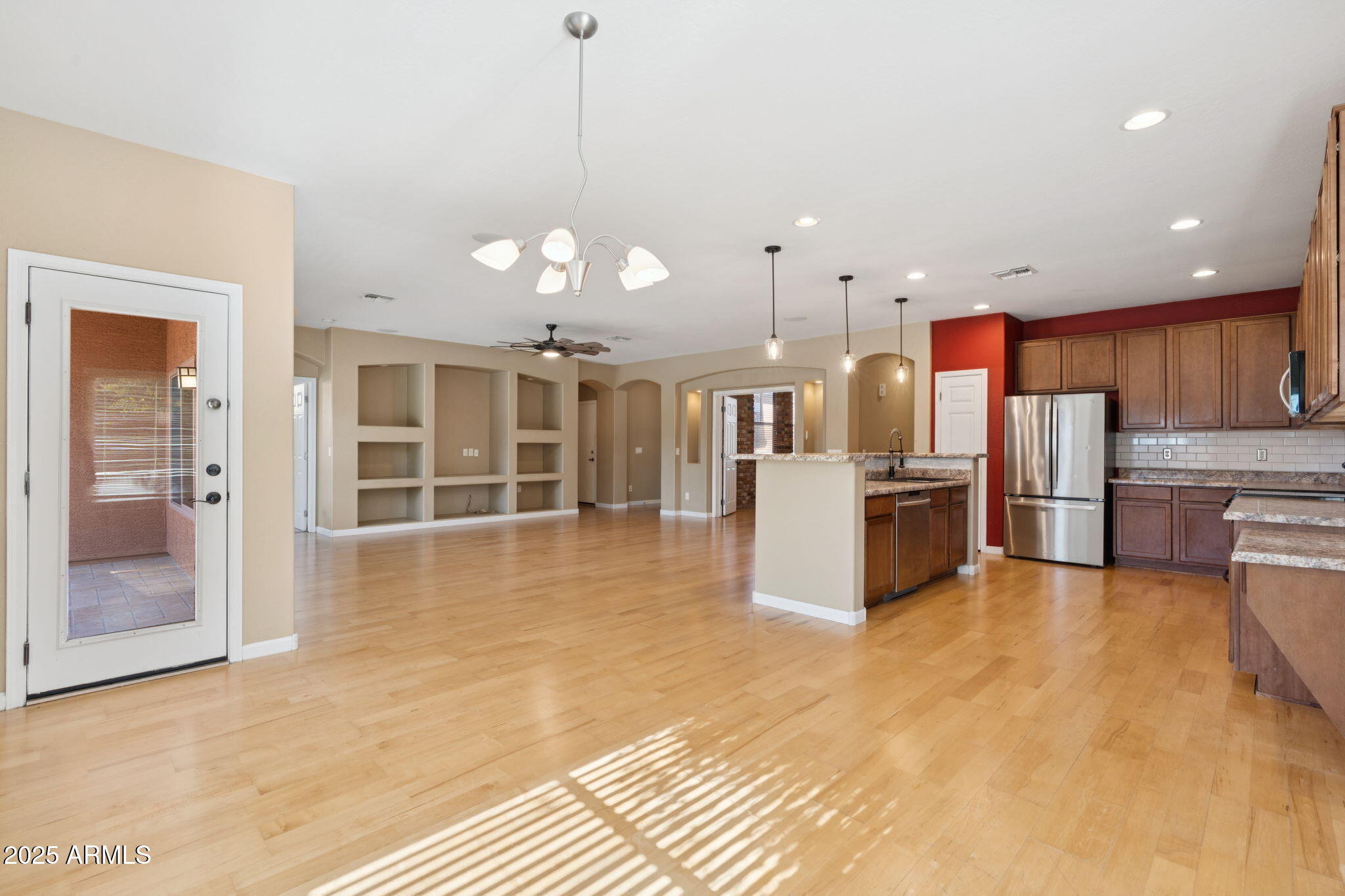 1506 E BRANHAM Lane