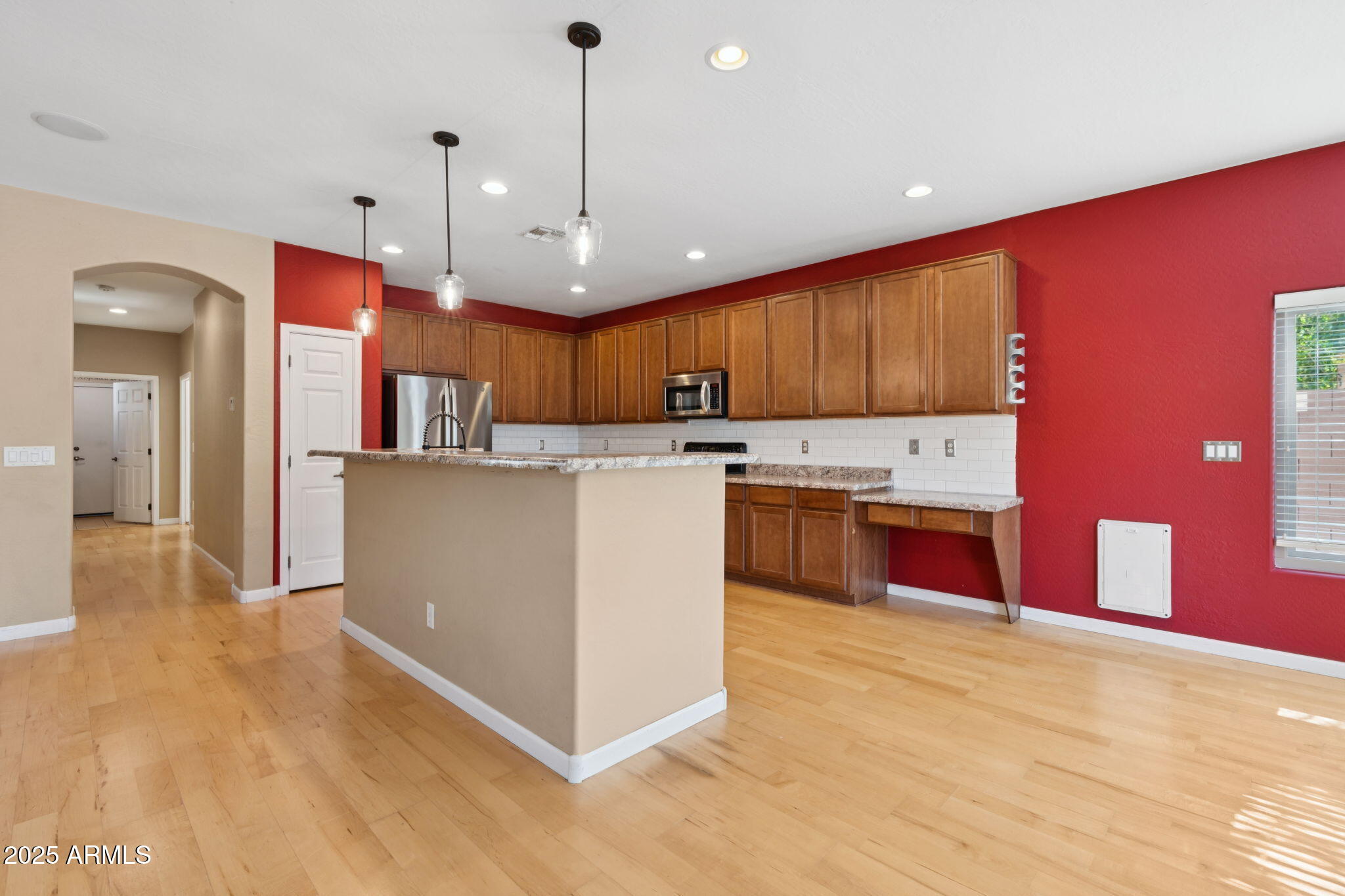 1506 E BRANHAM Lane