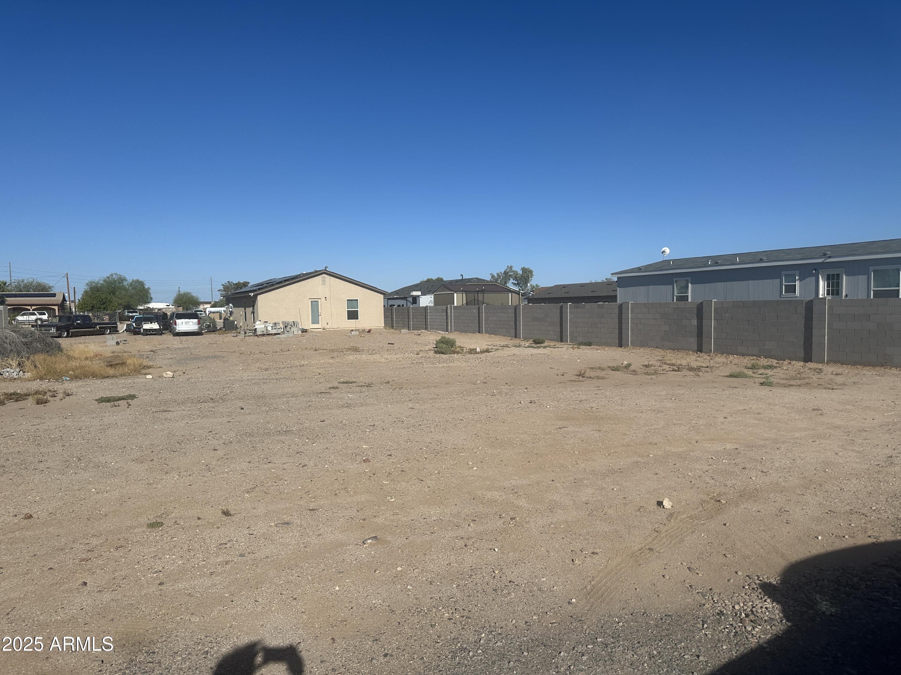 0 N Poplar Street, 3