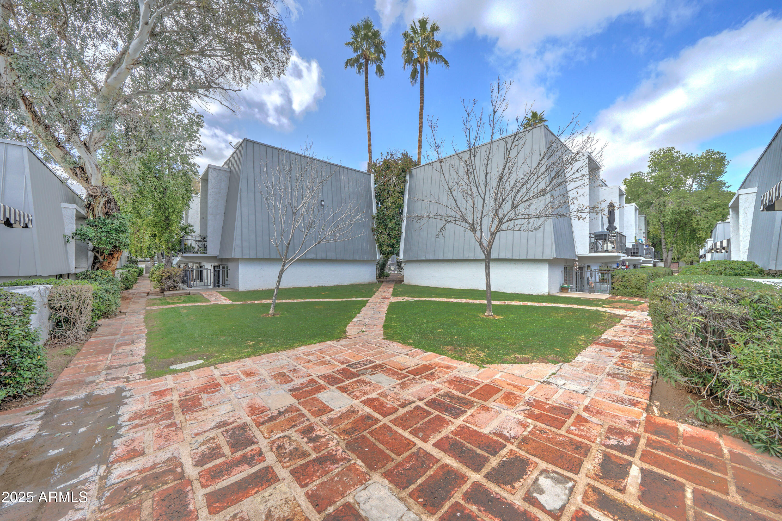 3416 N 44TH Street, 35