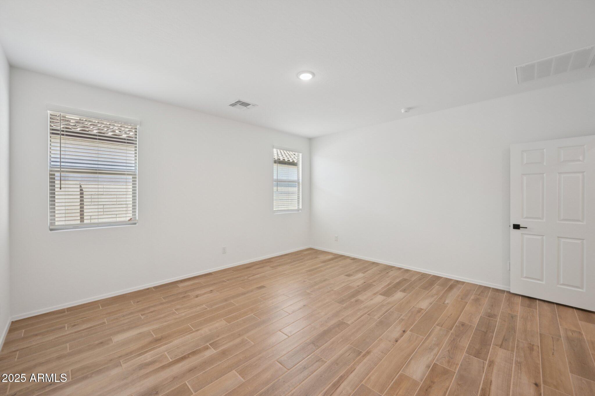 24105 W BOWKER Street