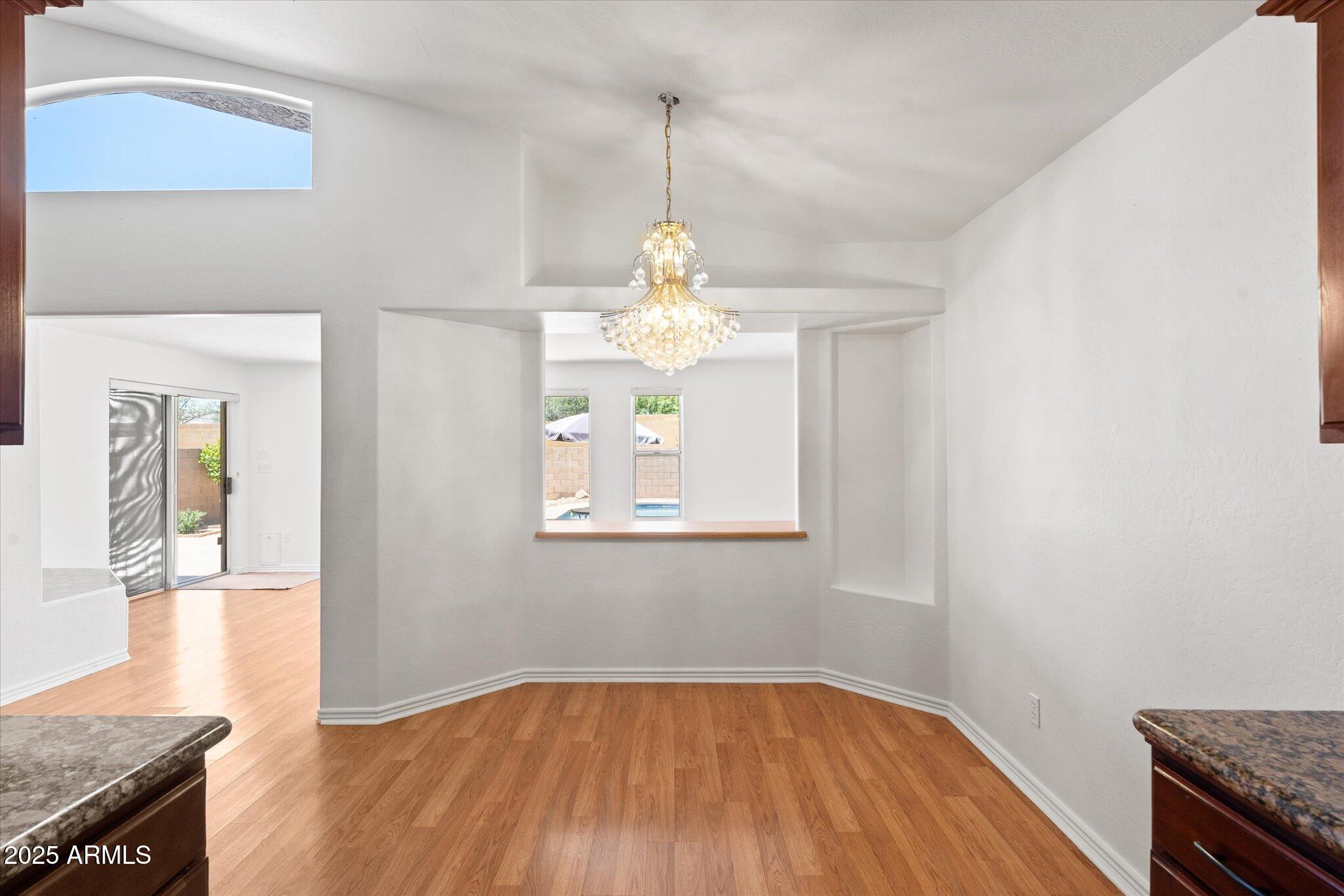 316 W KELTON Lane