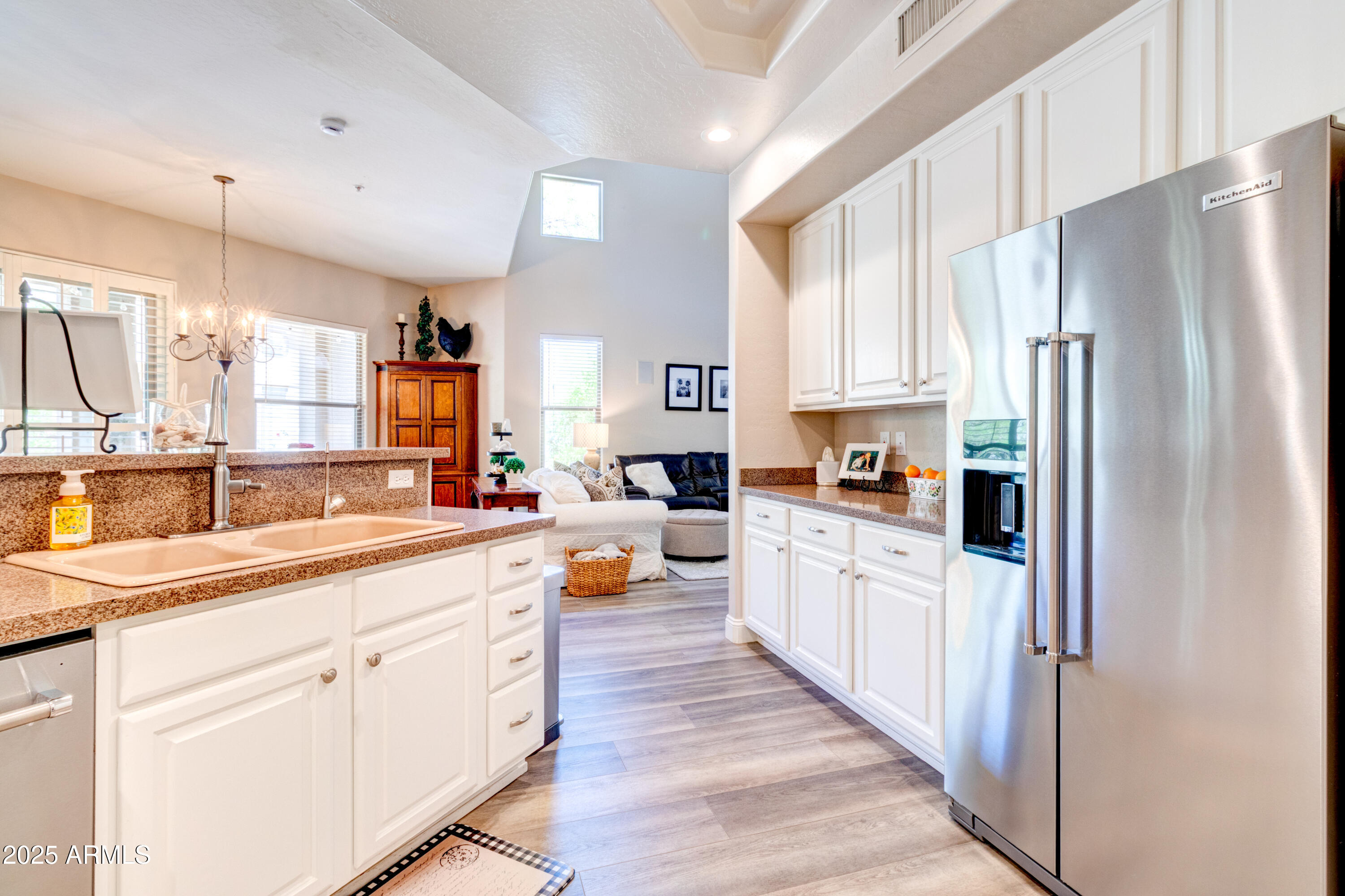 20802 N GRAYHAWK Drive, 1045