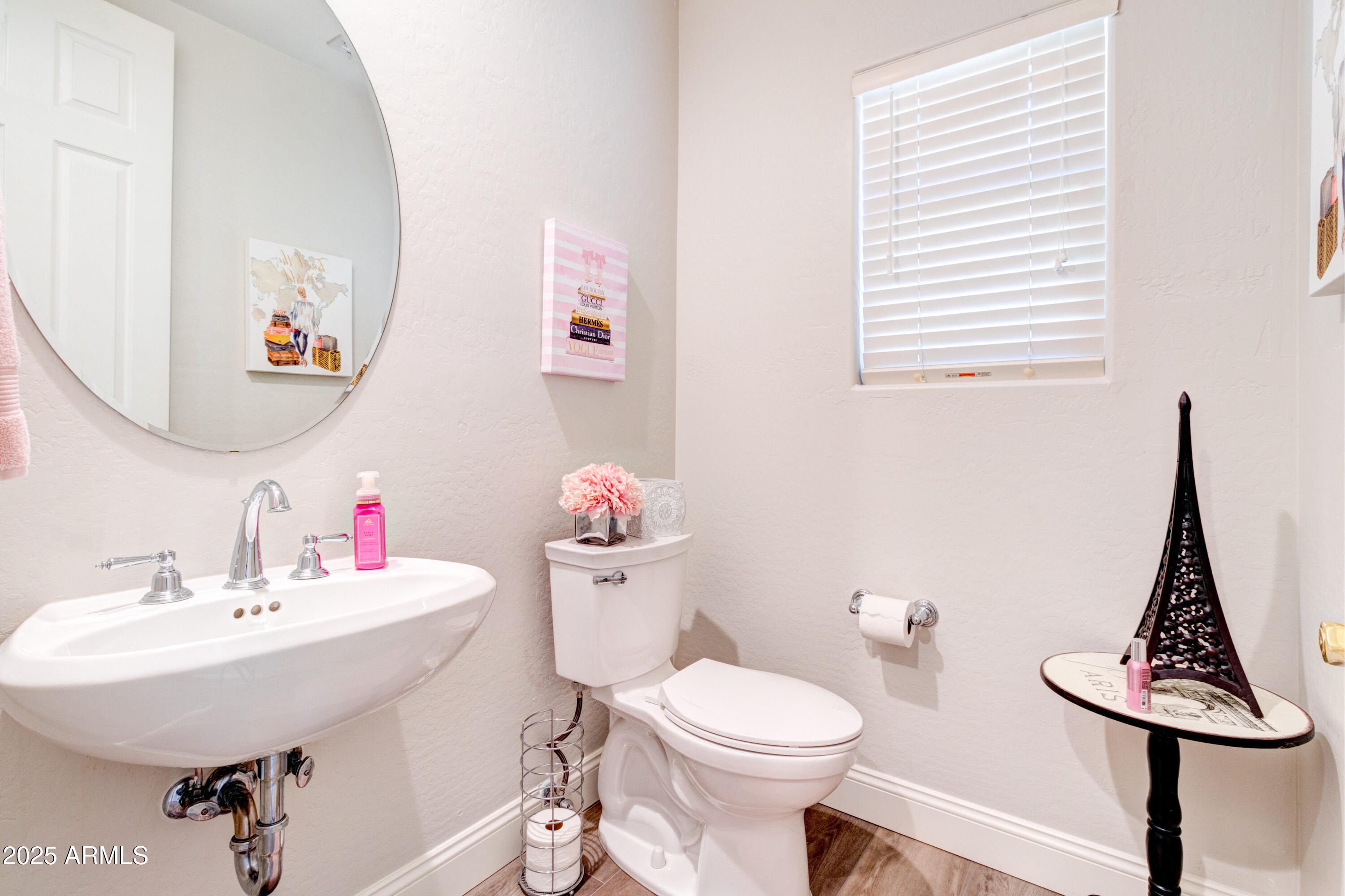 20802 N GRAYHAWK Drive, 1045