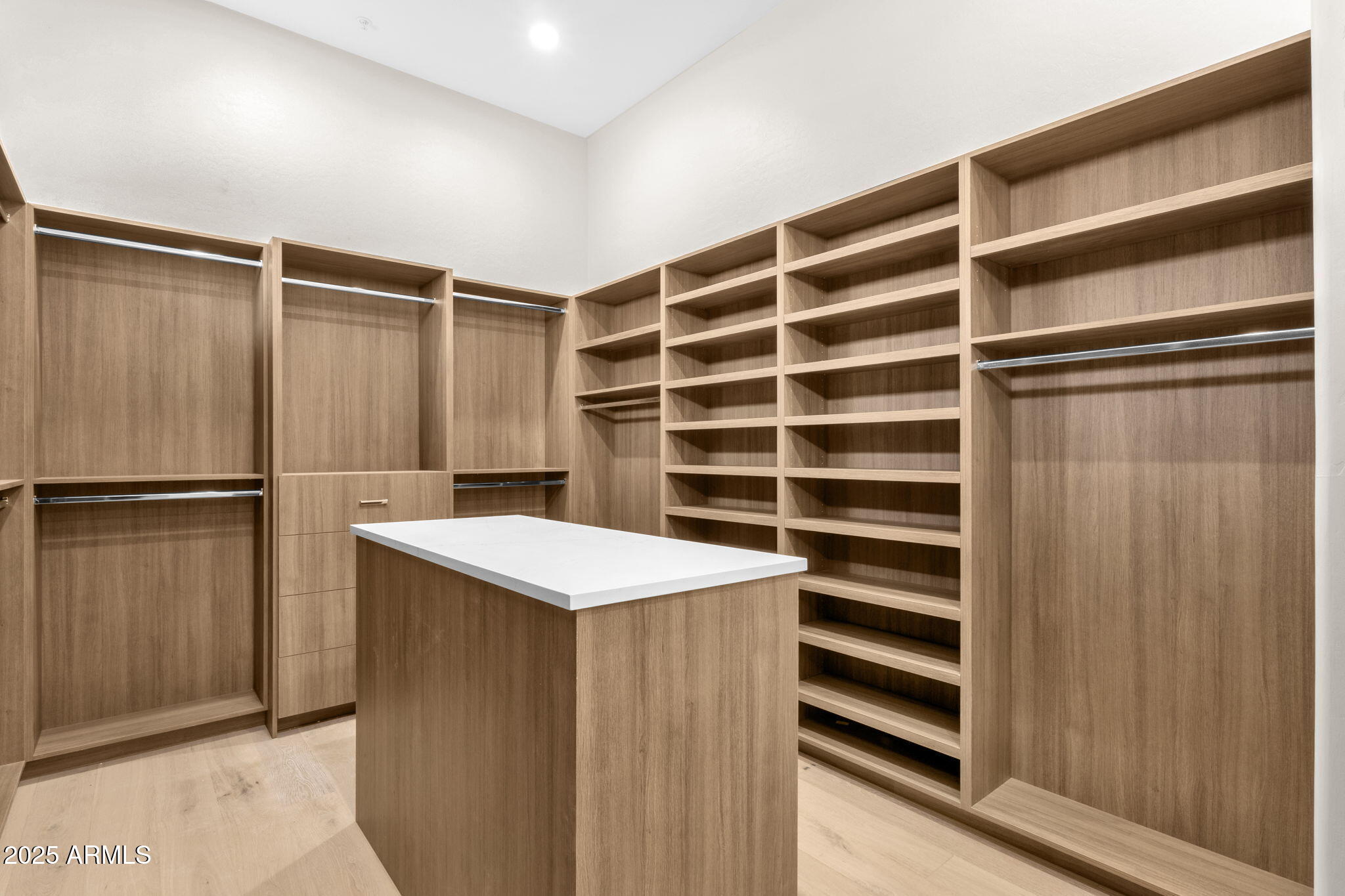 9985 N 79TH Place