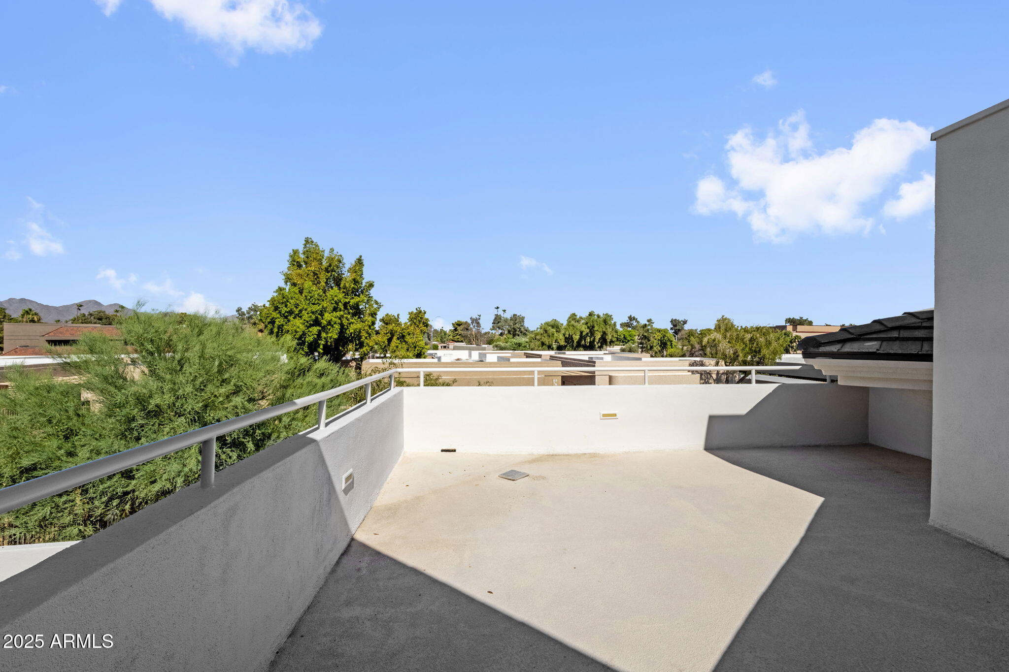 9985 N 79TH Place