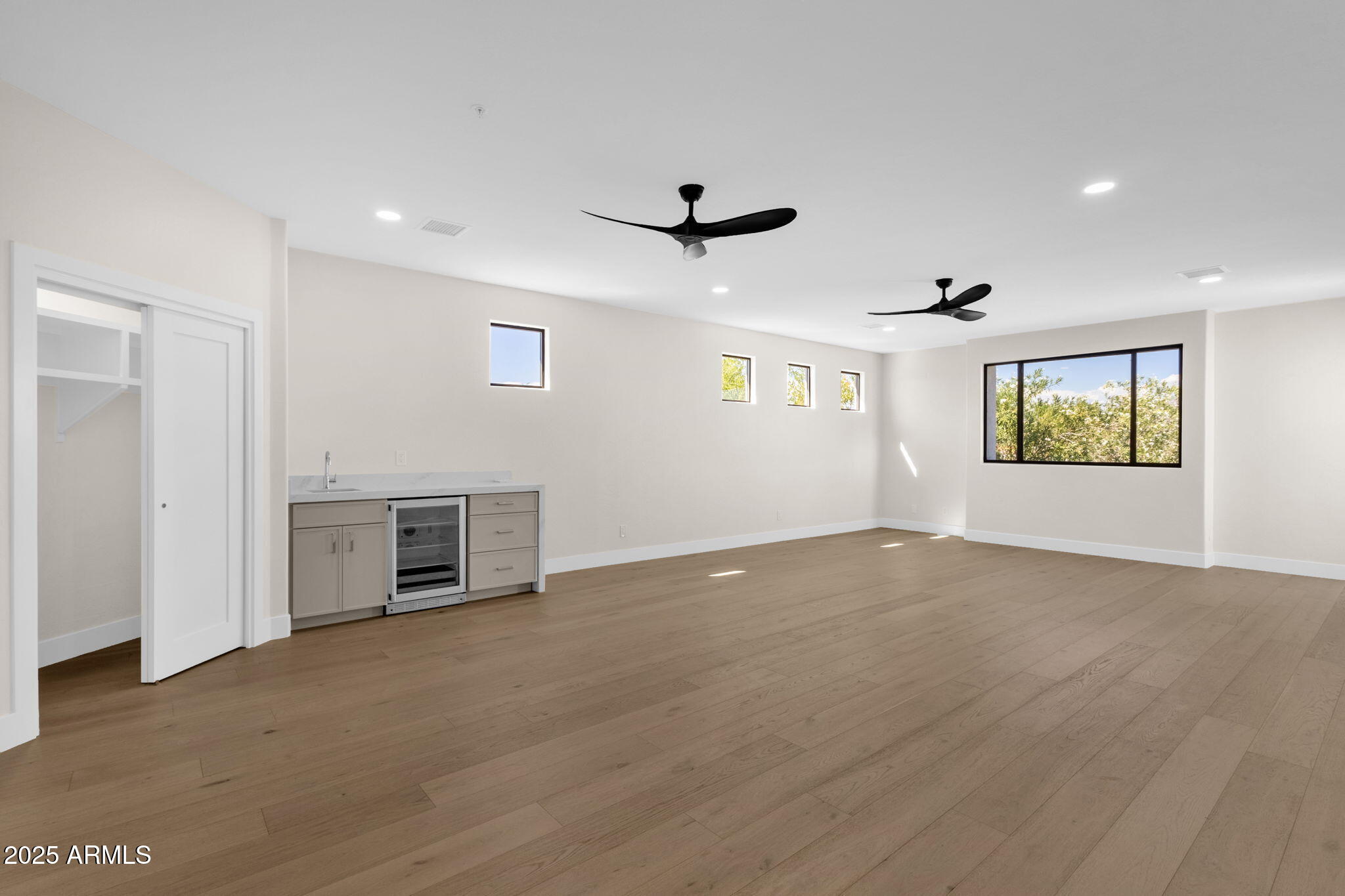 9985 N 79TH Place