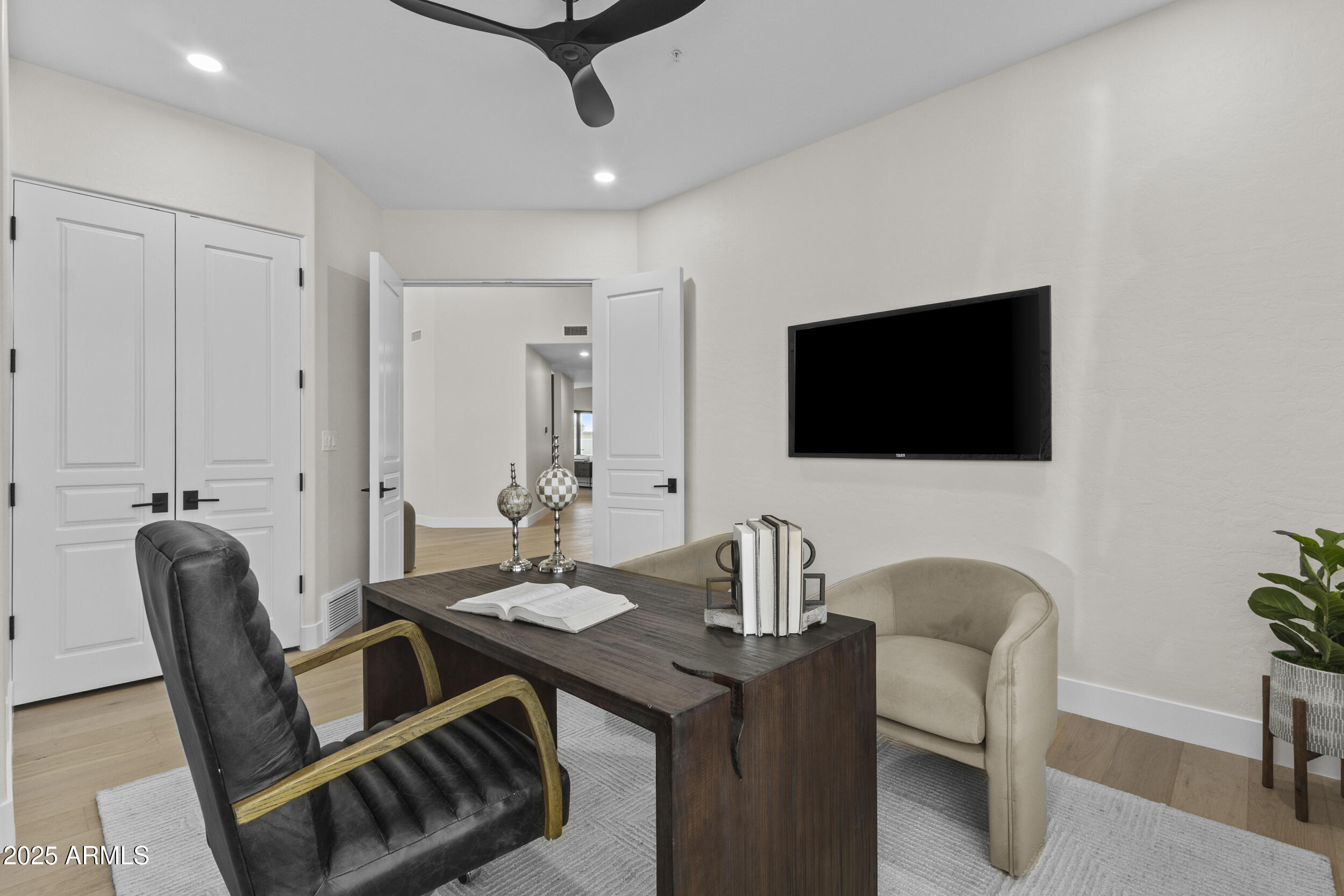 9985 N 79TH Place
