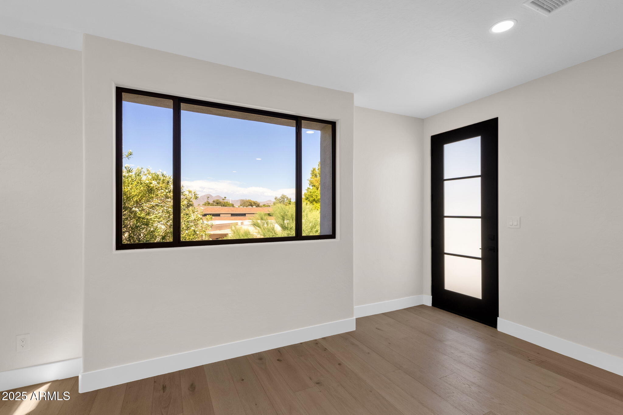 9985 N 79TH Place