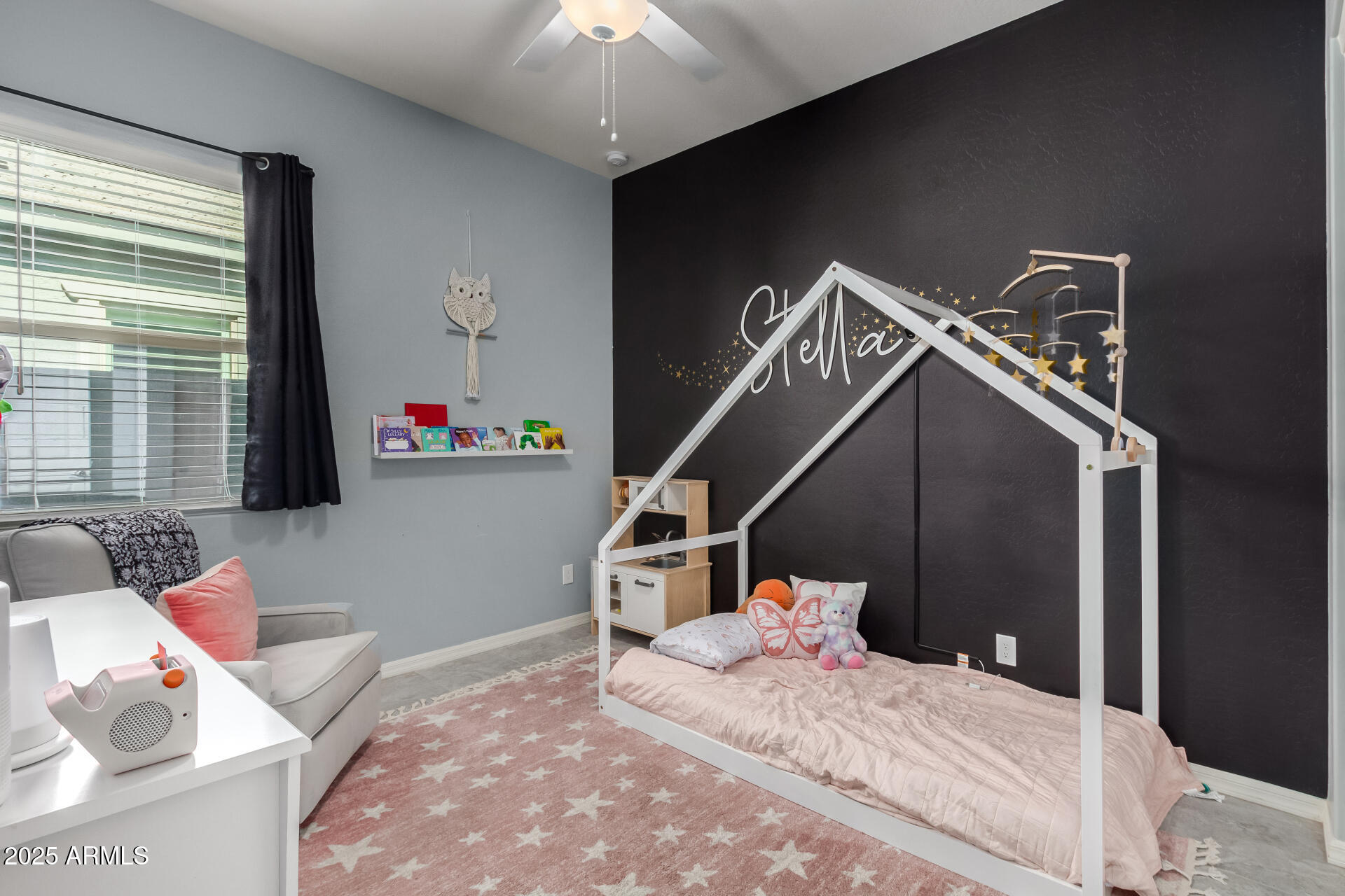 2857 W SANTA FE Drive