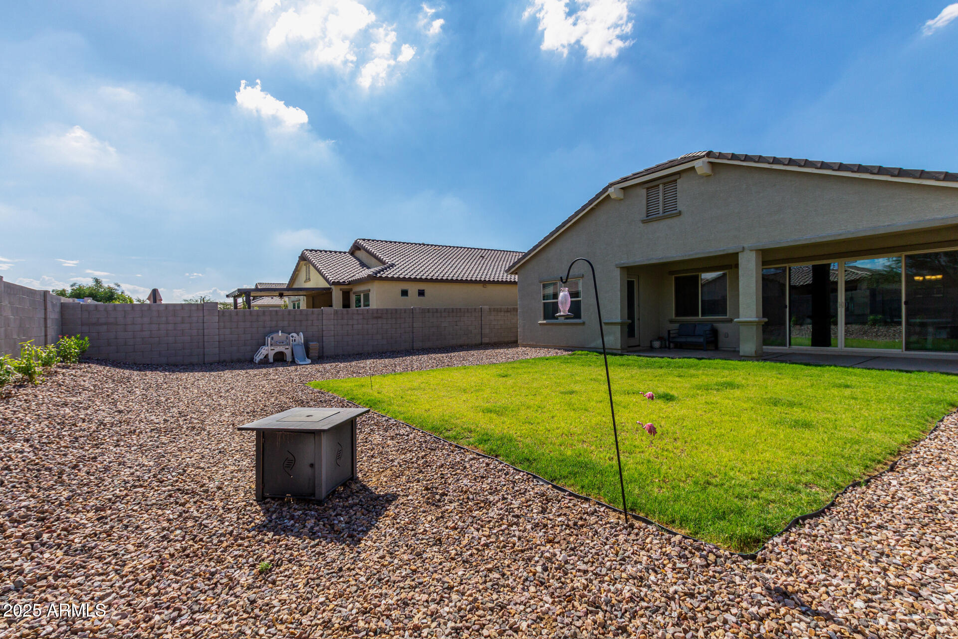 2857 W SANTA FE Drive