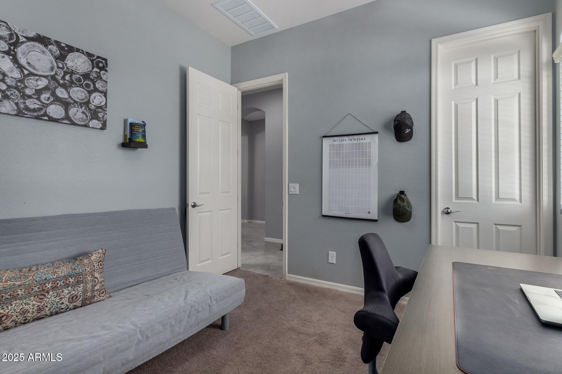 2857 W SANTA FE Drive