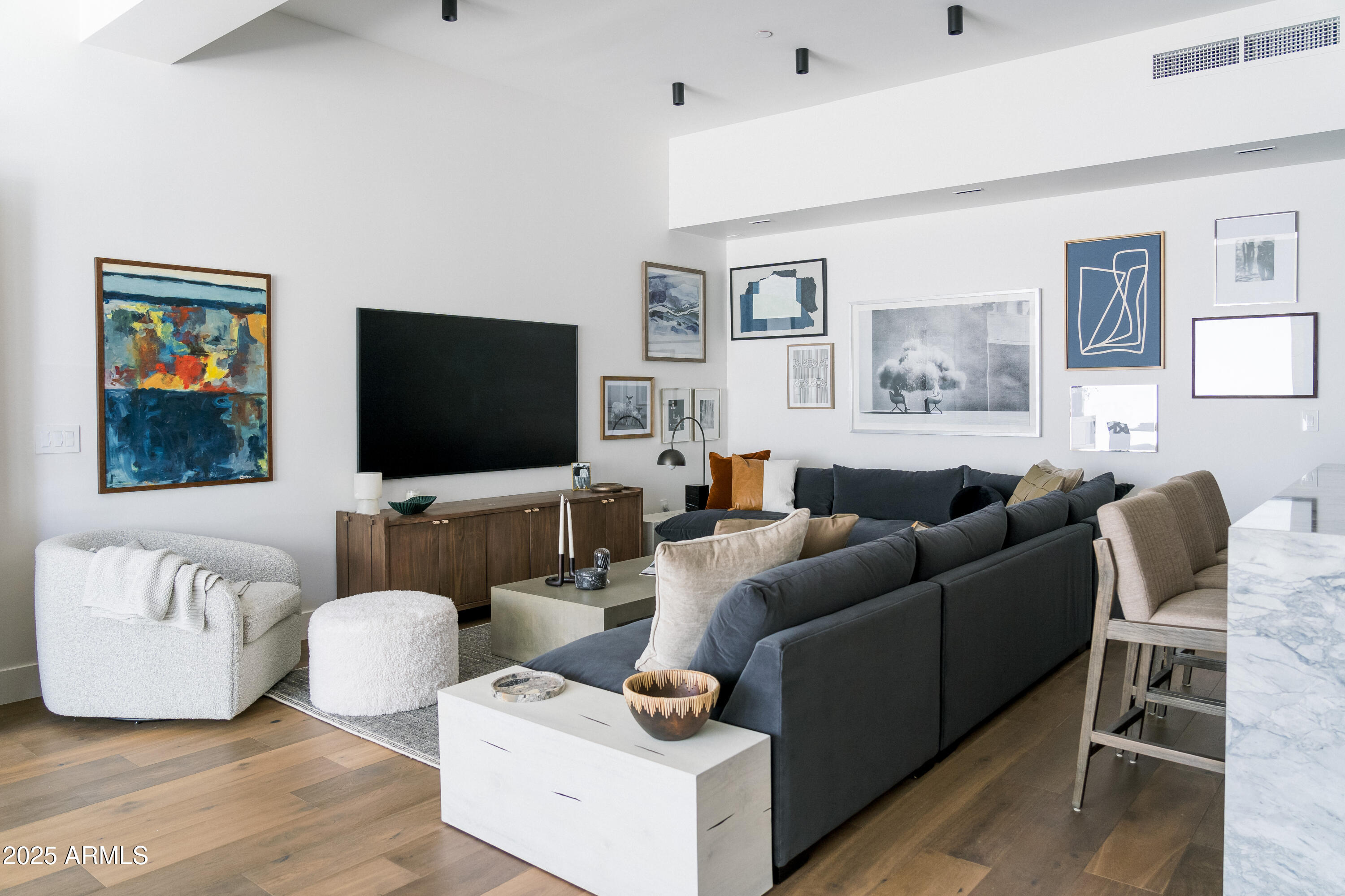 4747 N SCOTTSDALE Road Unit: C1009