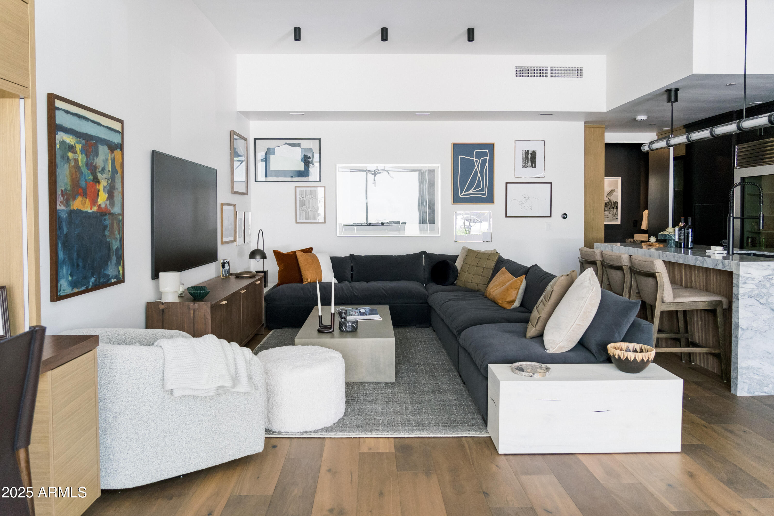 4747 N SCOTTSDALE Road Unit: C1009