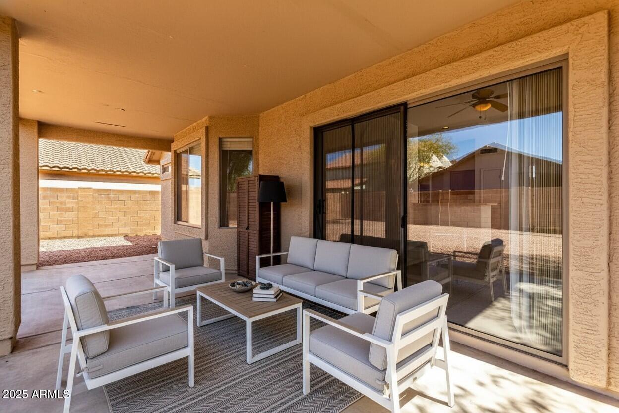 1516 E LA SALLE Street