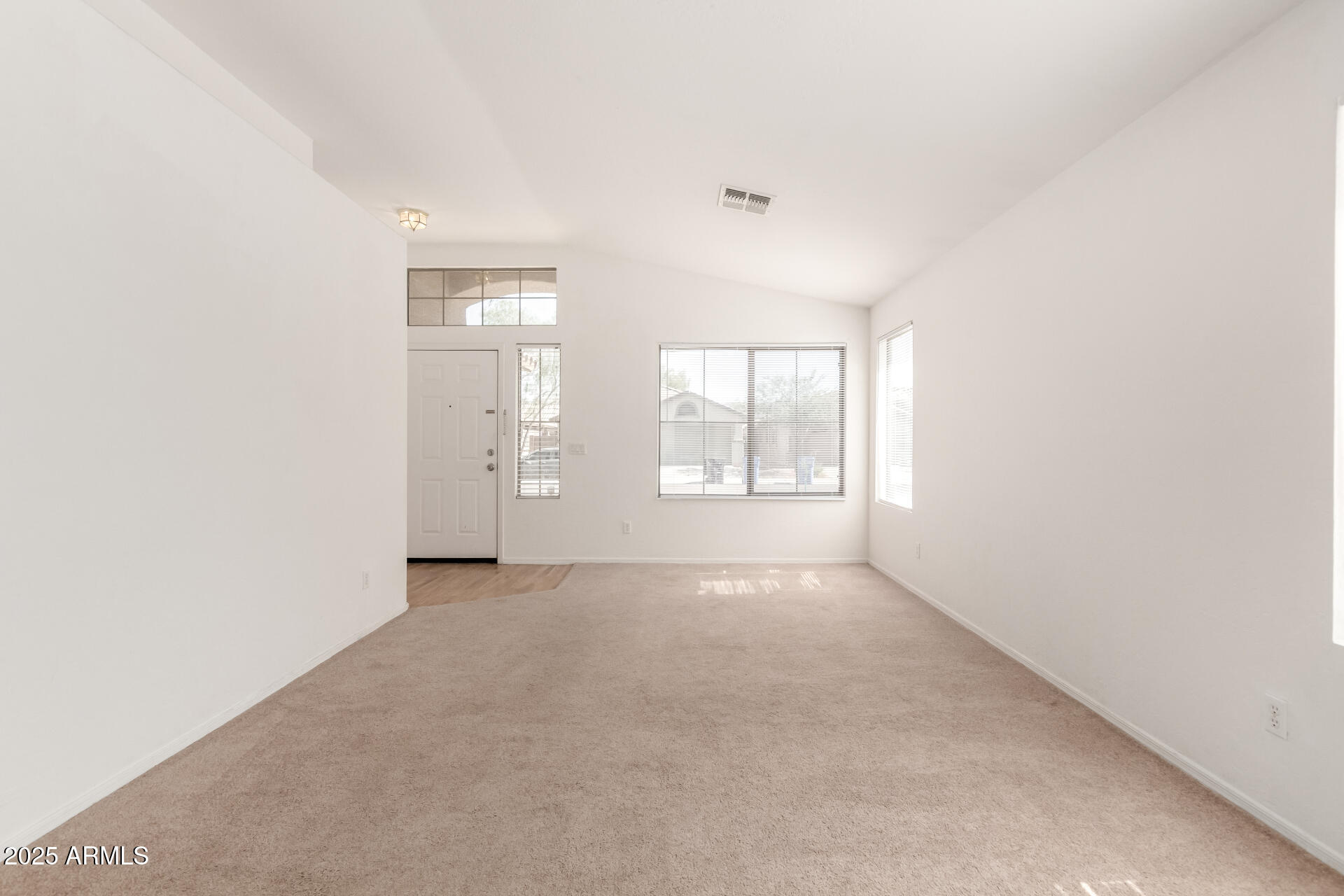 1516 E LA SALLE Street