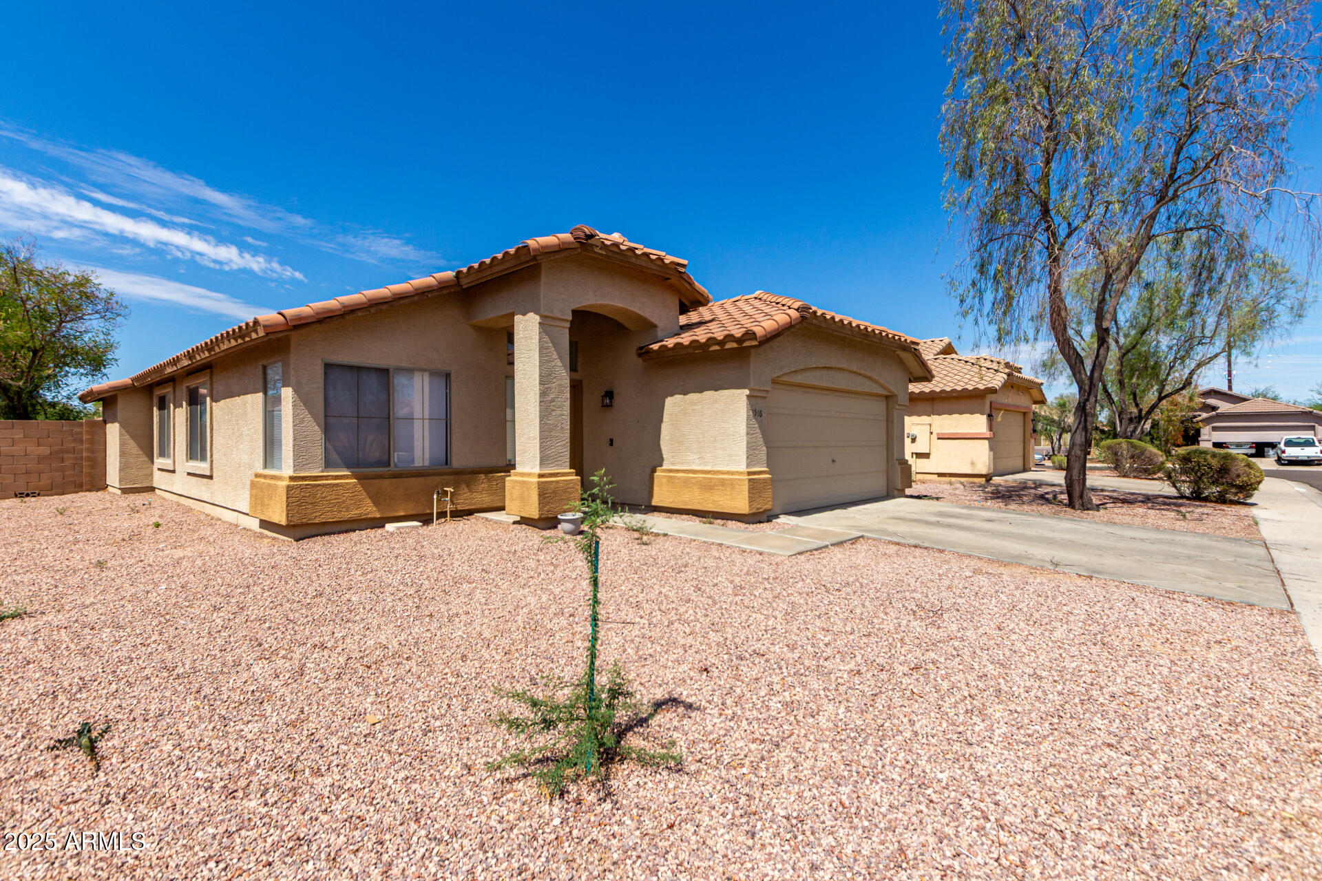 1516 E LA SALLE Street