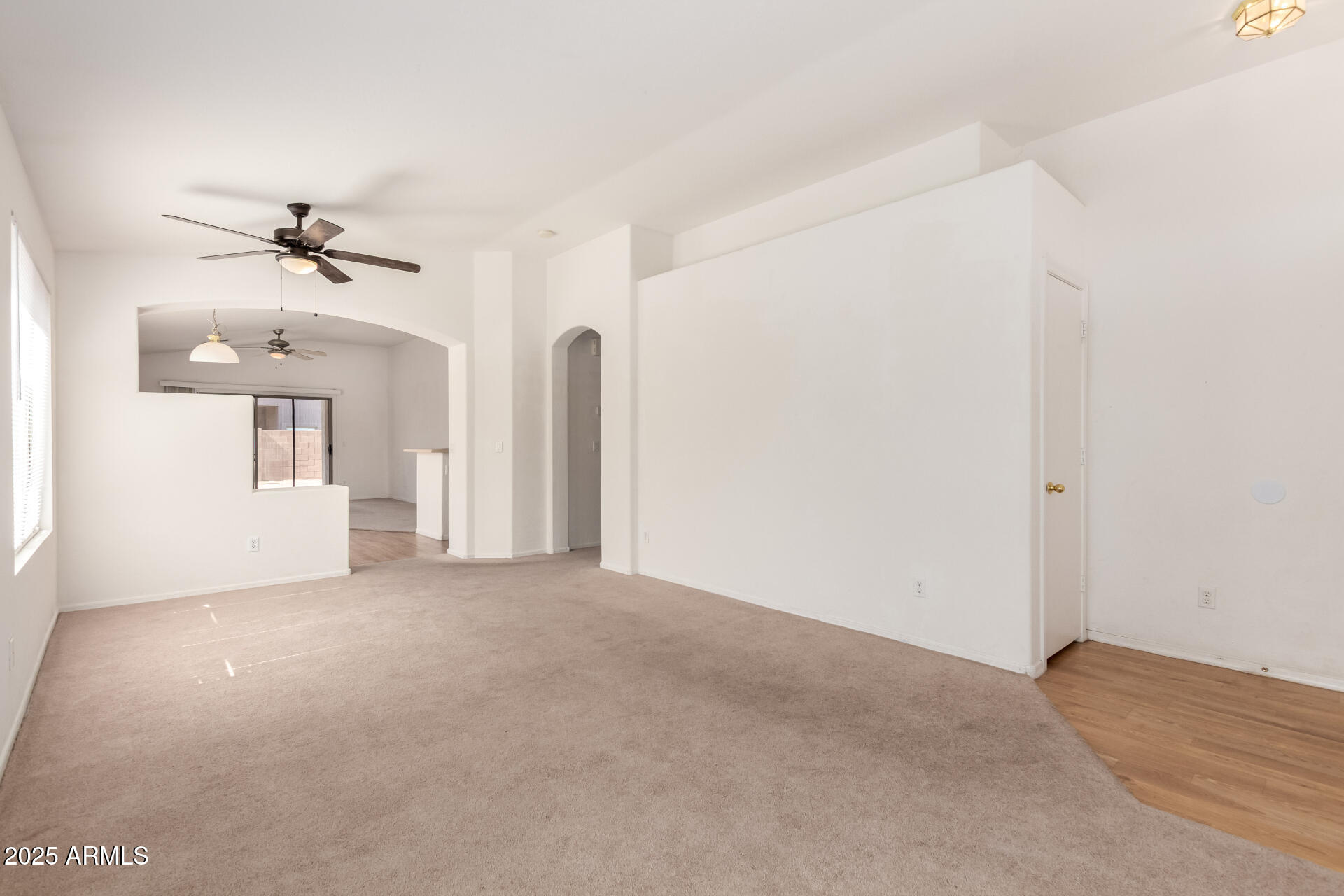 1516 E LA SALLE Street