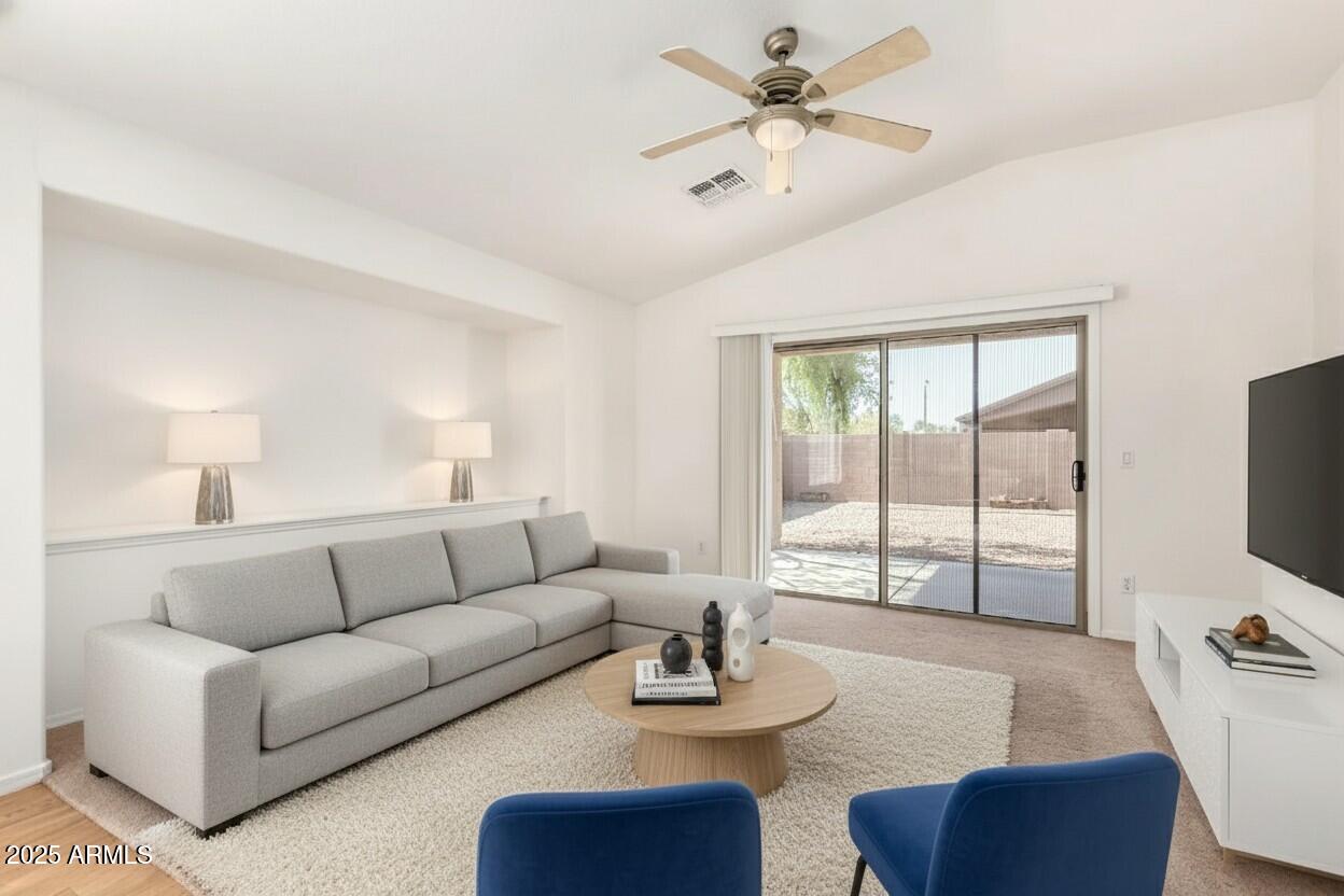 1516 E LA SALLE Street