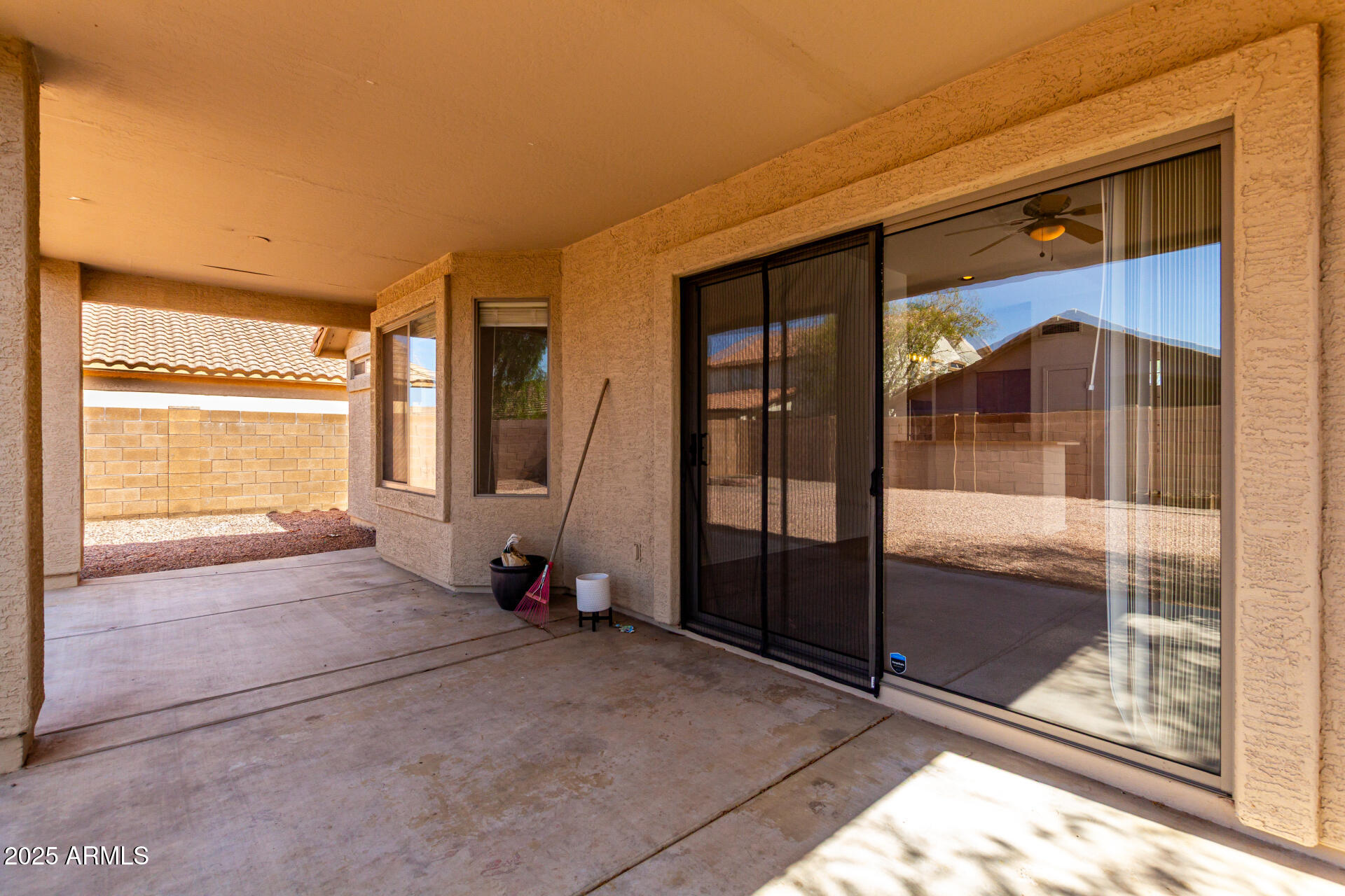 1516 E LA SALLE Street