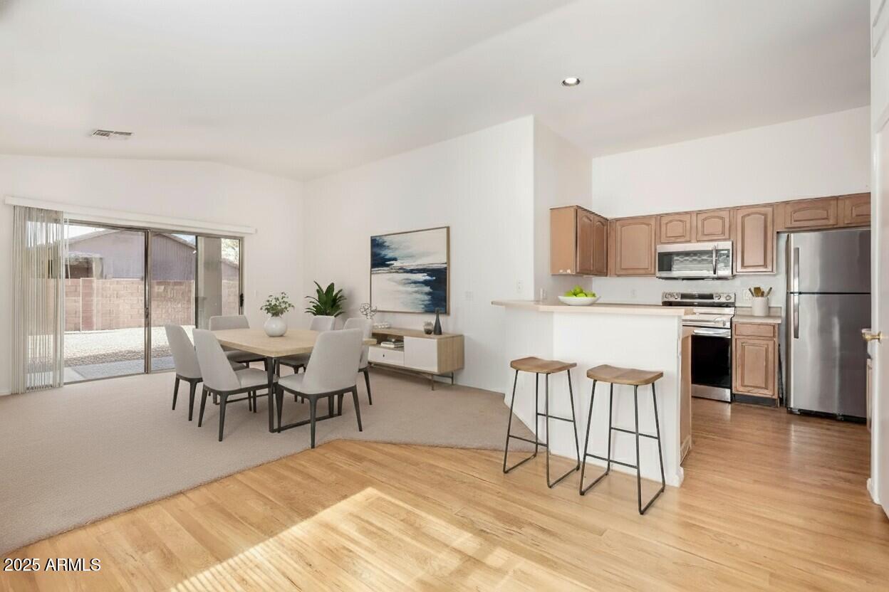 1516 E LA SALLE Street