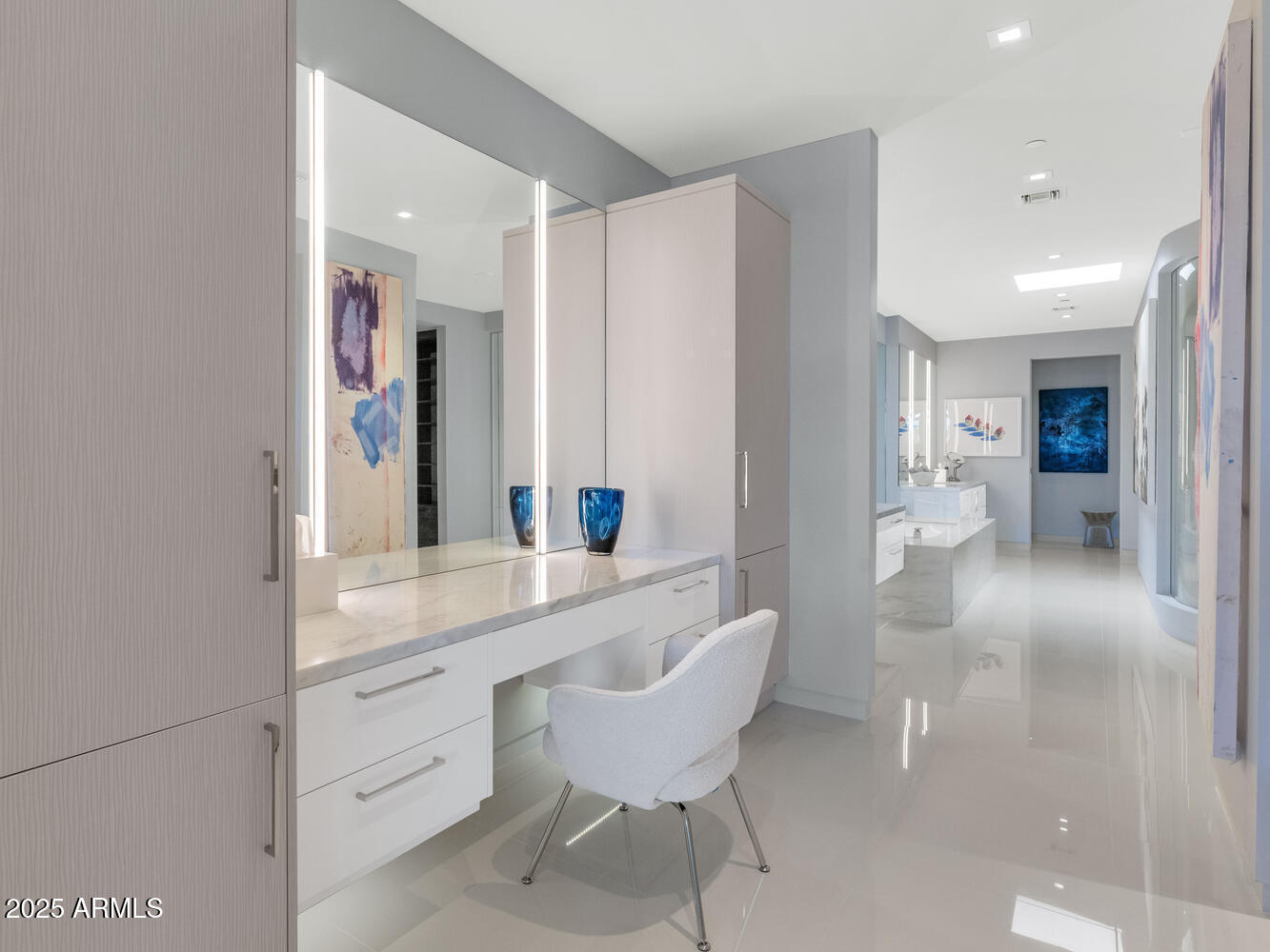 3801 N GOLDWATER Boulevard, 400