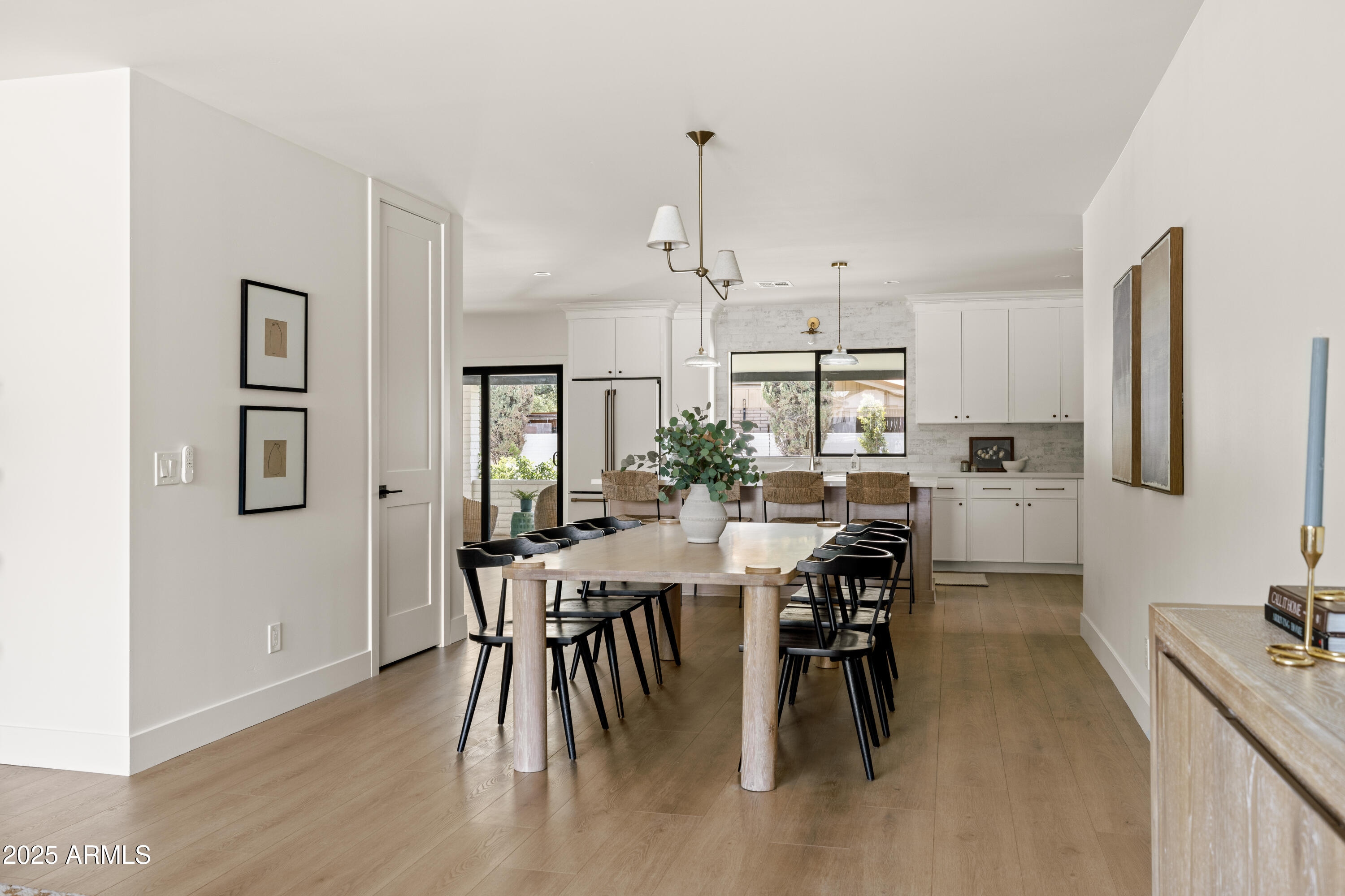 505 E ROSE Lane