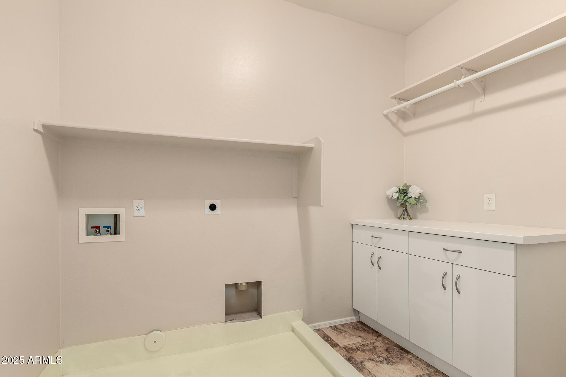 7258 E NORLAND Street