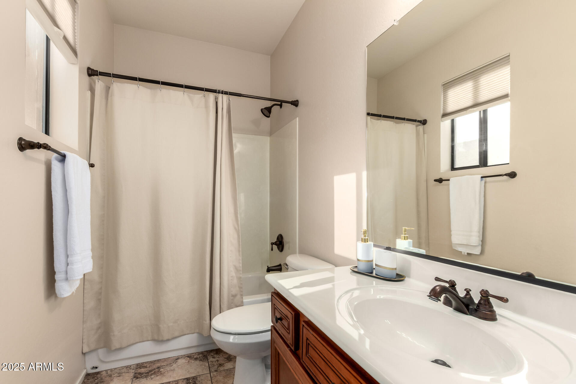 7258 E NORLAND Street