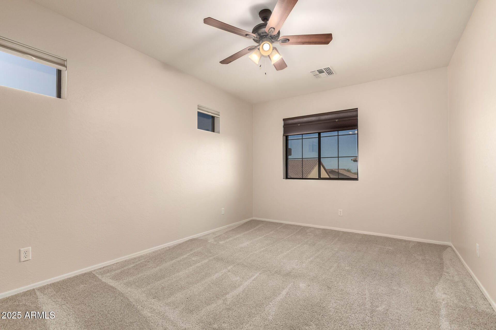 7258 E NORLAND Street