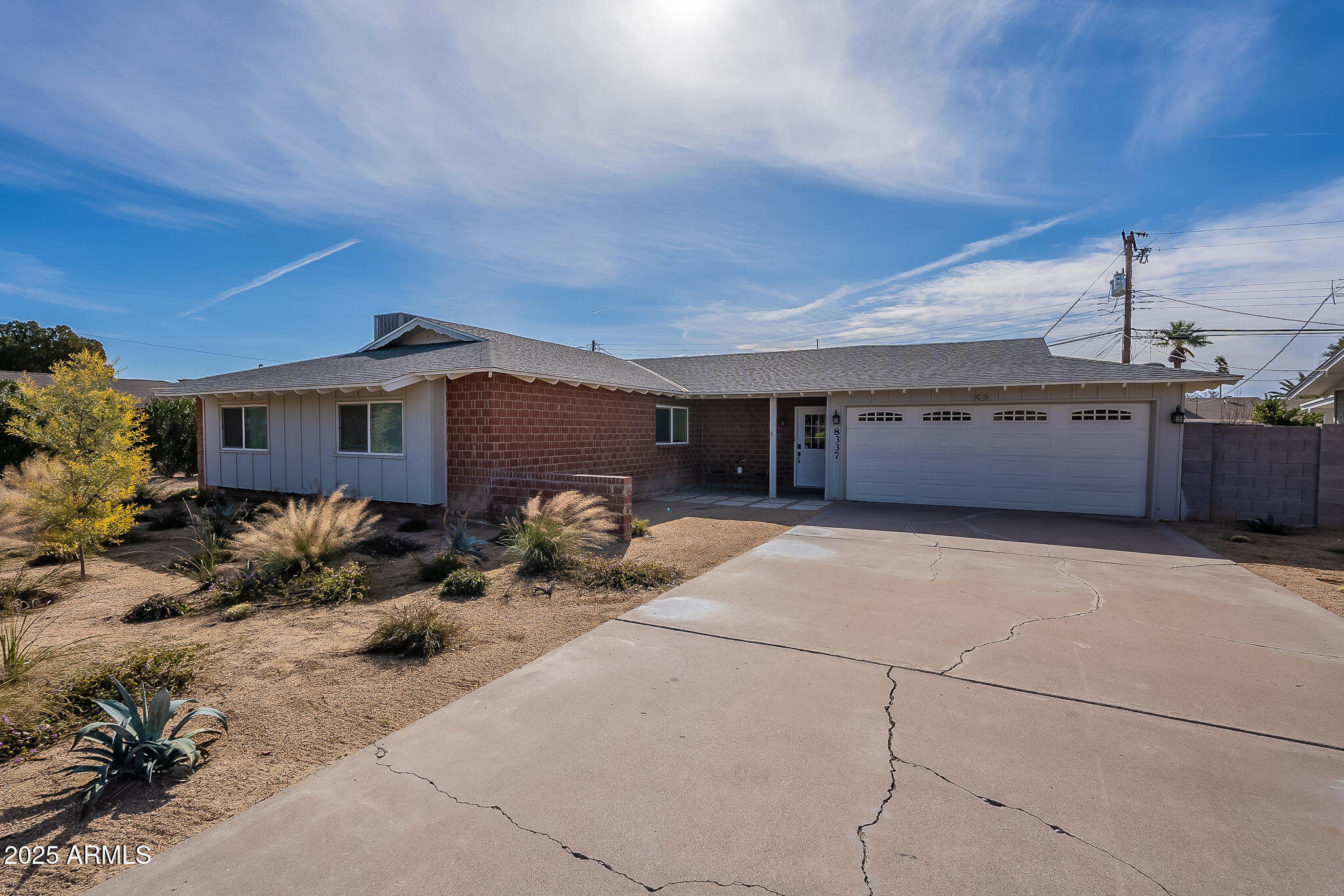 8337 E MONTEROSA Street