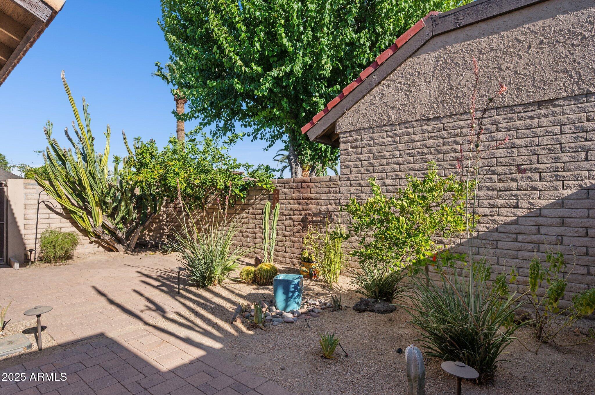 7921 E PLAZA Avenue